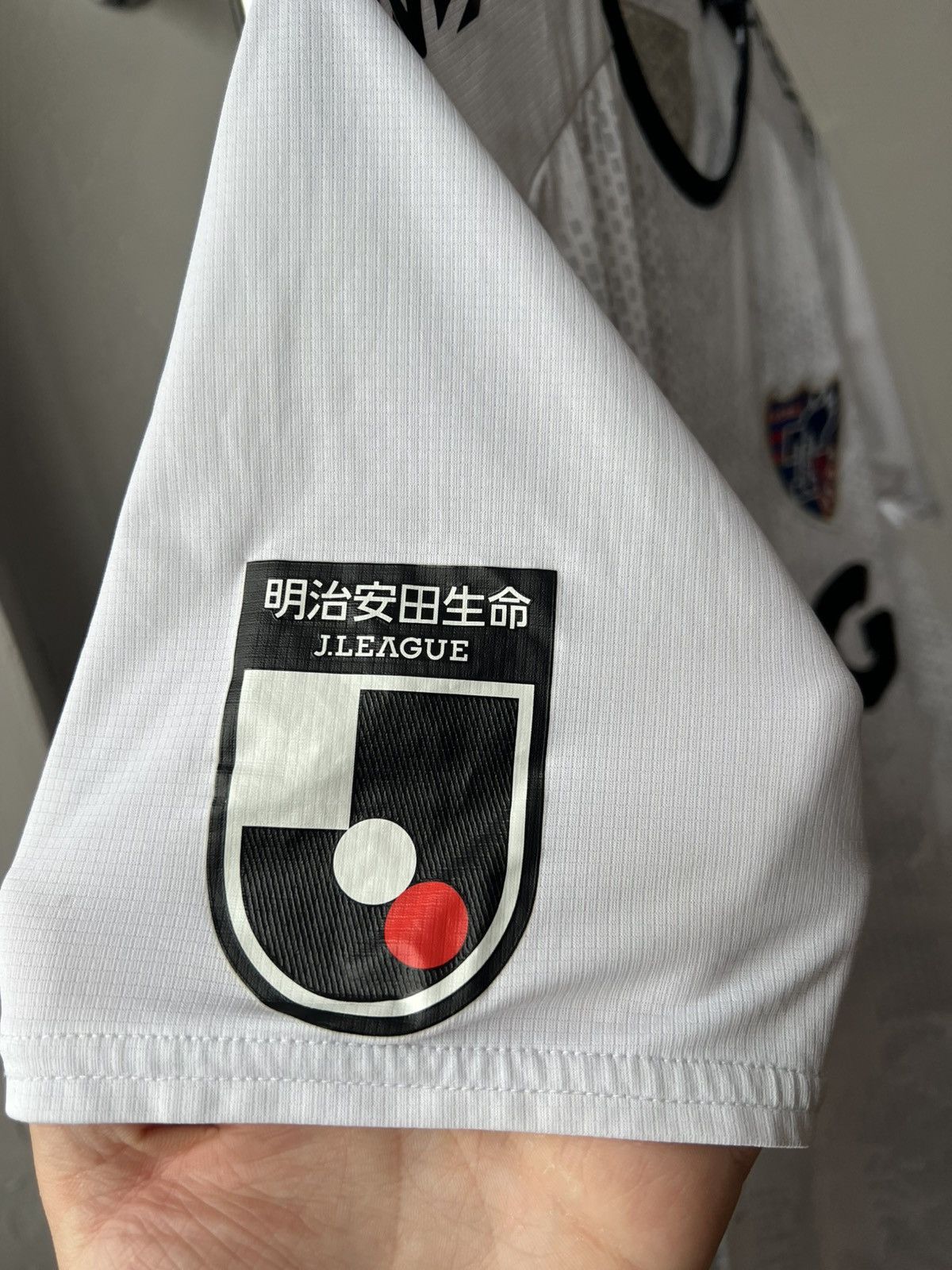 Umbro 2020 FC TOKYO AWAY SOCCER JERSEY FOOTBALL SHIRT SIZE M Size US M / EU 48-50 / 2 - 14 Thumbnail
