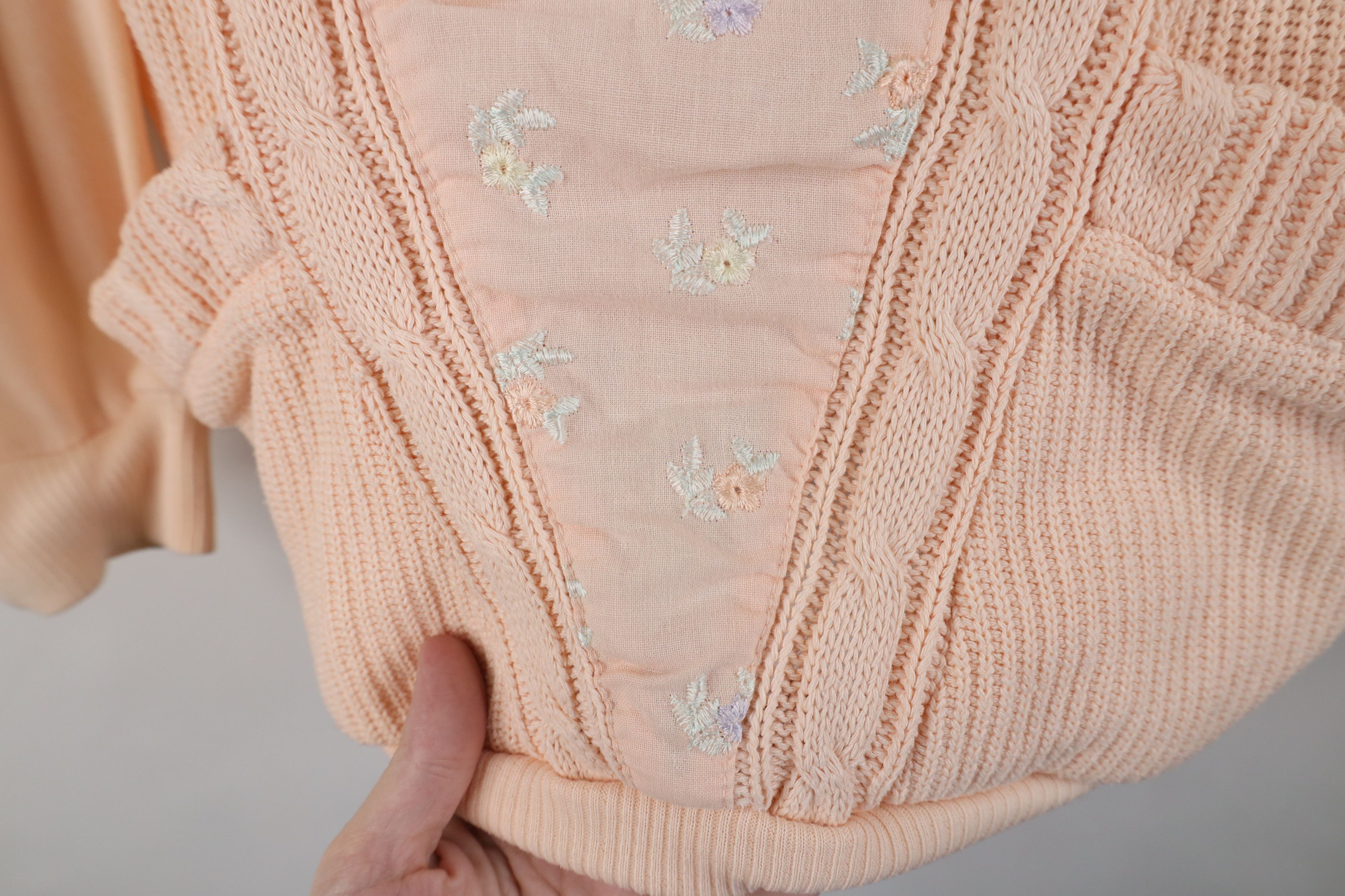 Vintage Vintage 90s Streetwear Knit Flower Crewneck Sweatshirt Pink Size M / US 6-8 / IT 42-44 - 4 Thumbnail