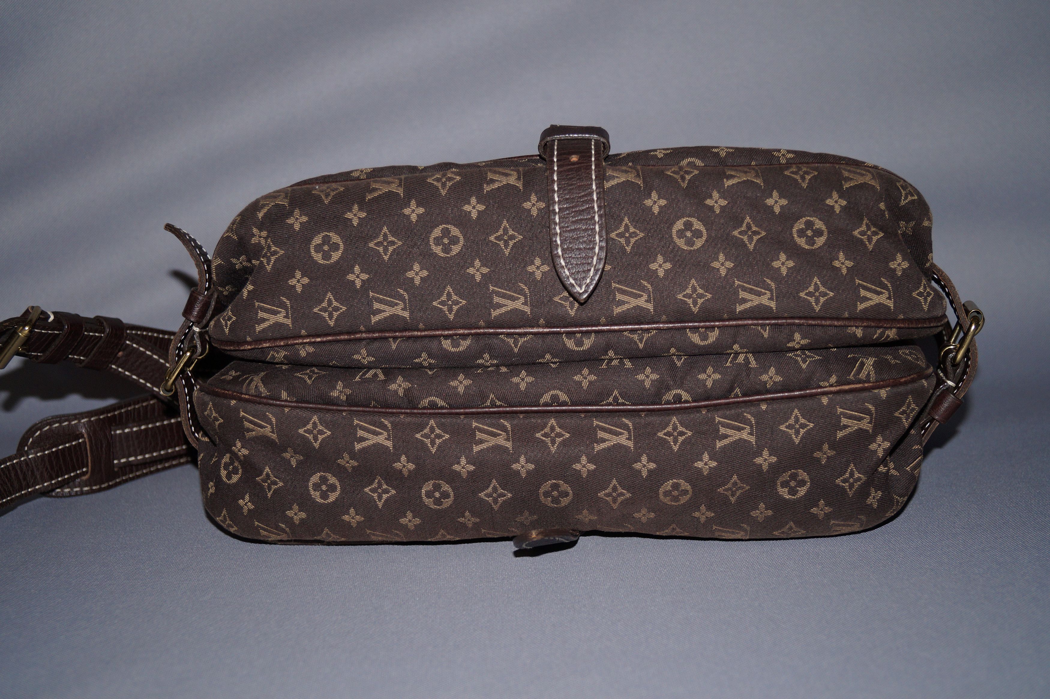 Louis Vuitton Louis Vuitton Saumur shoulder bag Monogram canvas Size ONE SIZE - 8 Thumbnail