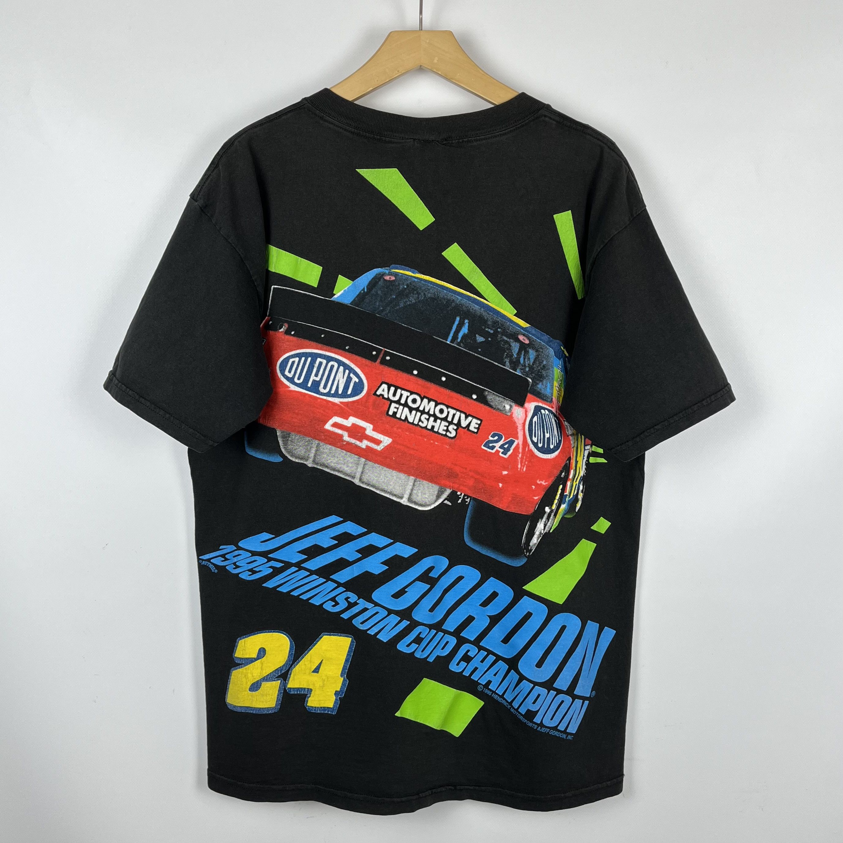 NASCAR Vintage NASCAR Jeff Gordon DuPont Racing T Shirt 1995 Size US L / EU 52-54 / 3 - 12 Thumbnail