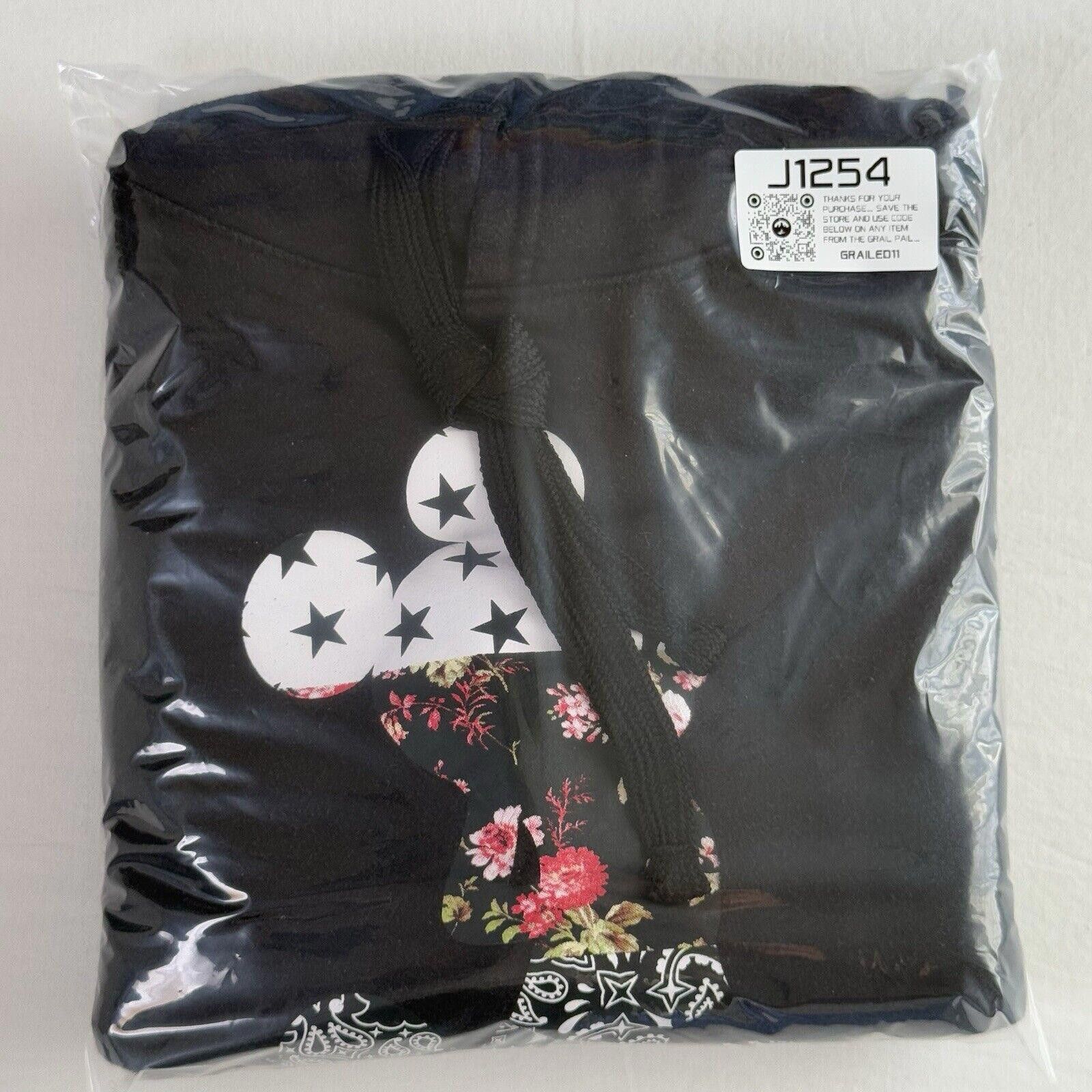 NEFF Disney Collection by Neff Black Mickey Mouse Hoodie Men’s S Size US 30 / EU 46 - 8 Thumbnail
