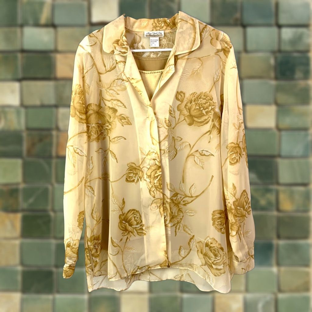 Vintage VINTAGE New York City Design Co. Blouse Shirt Casual Yellow Floral 100% Polyester L Large Womens 80s 90s City Pattern Button Neck Collared Long Sleeve Size L / US 10 / IT 46 - 1 Thumbnail