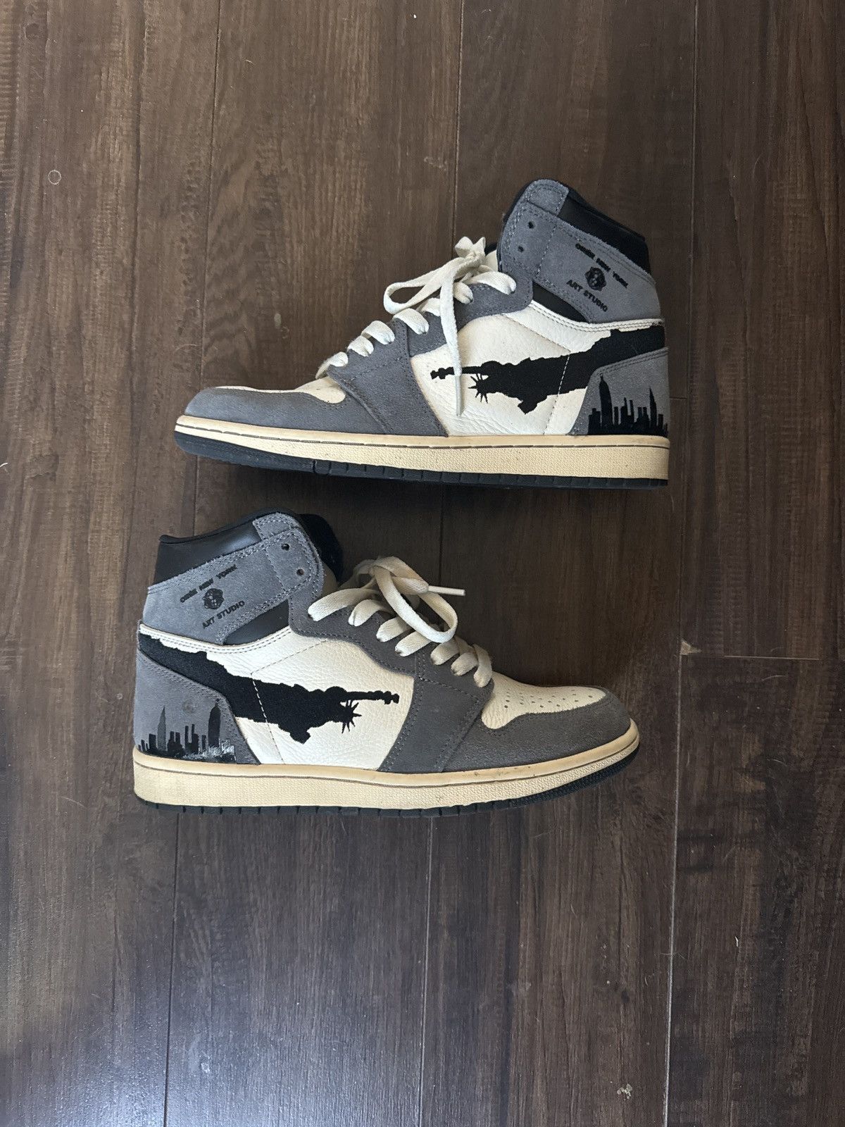 image of Oree New York Empire 1’S Shoes in White/Gray, Men's (Size 8)