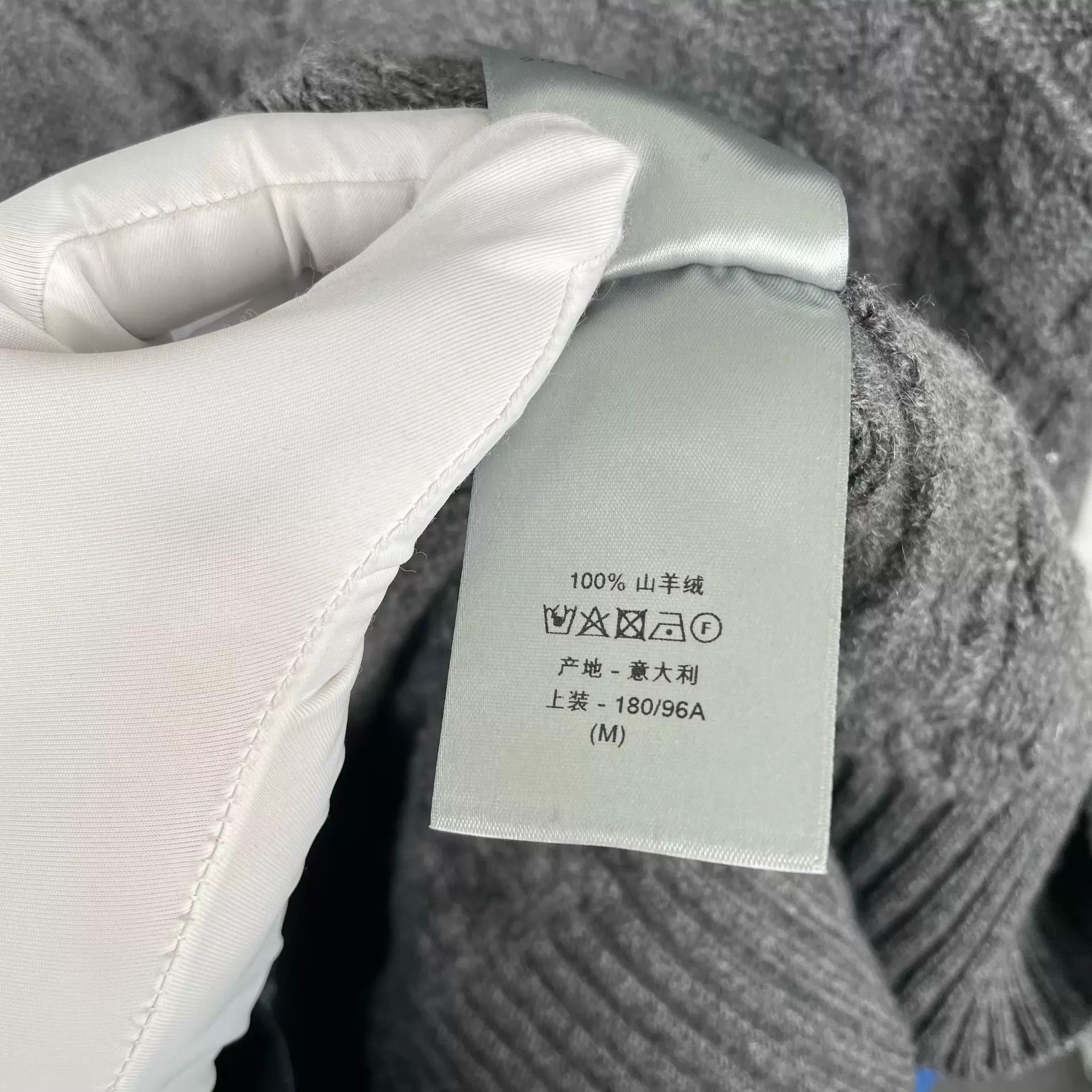 Dior Dior Gray Cashmere Sweater M Size US M / EU 48-50 / 2 - 7 Thumbnail