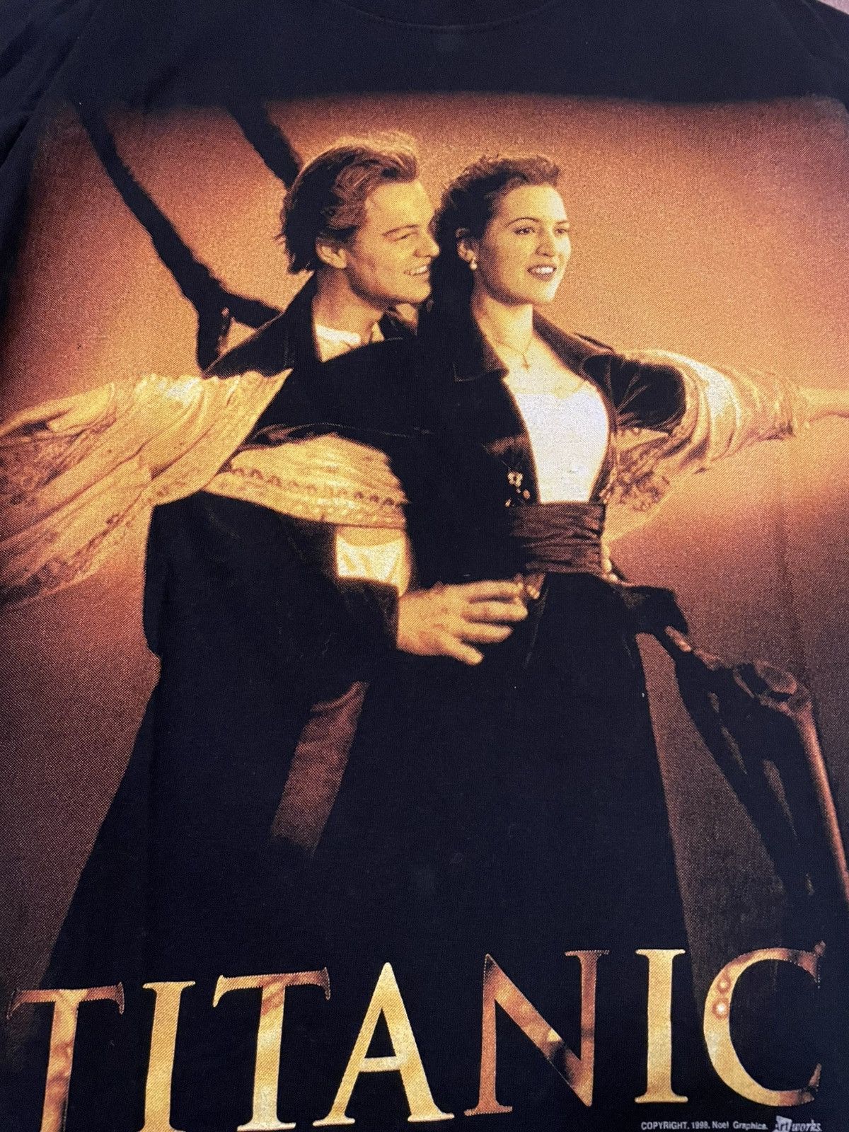 Vintage Vintage Titanic shirt Size US M / EU 48-50 / 2 - 4 Thumbnail