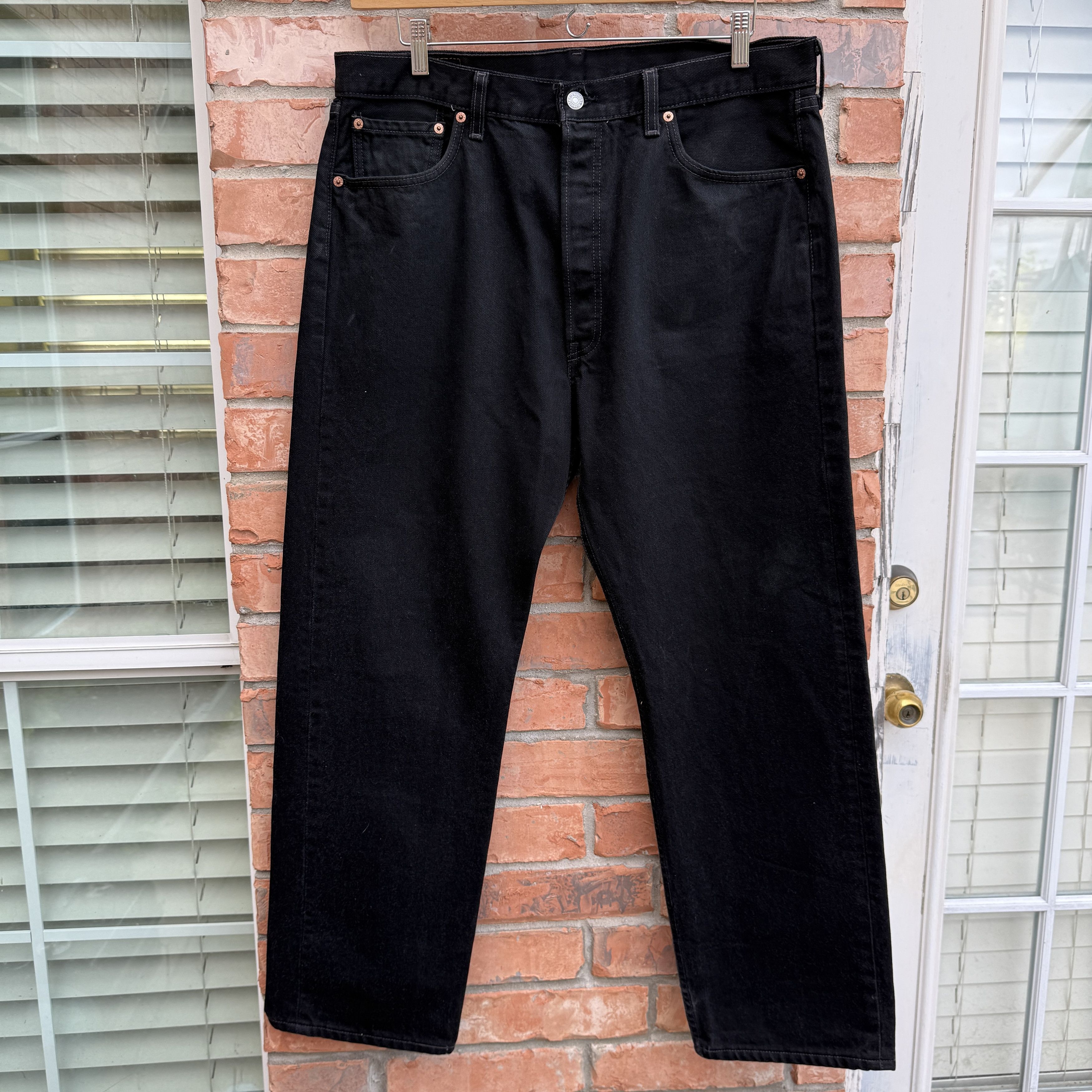 Levi's Vintage Levi's Black Denim Button Fly Jeans 501 Size US 37 - 1 Thumbnail