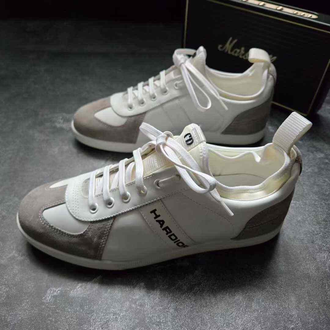 Balenciaga Balenciaga Multi Lowtop Sneakers 39 Women Size US 8.5 / IT 38.5 - 1 Thumbnail