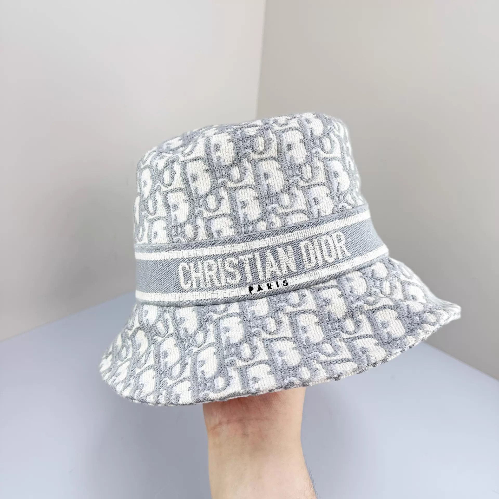 Dior Dior Oblique Embroidered Logo Fisherman Hat 57 98N Size ONE SIZE - 4 Thumbnail