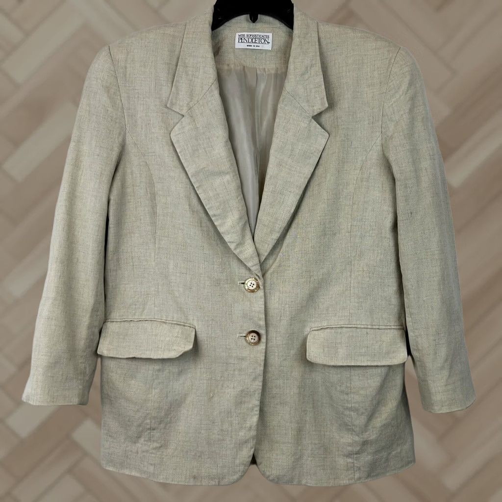Pendleton Pendleton Blazer Womens M Ivory Linen Wool Lining Blazer USA Shoulder Pads Vintage No (Flaw) Size M / US 6-8 / IT 42-44 - 1 Thumbnail