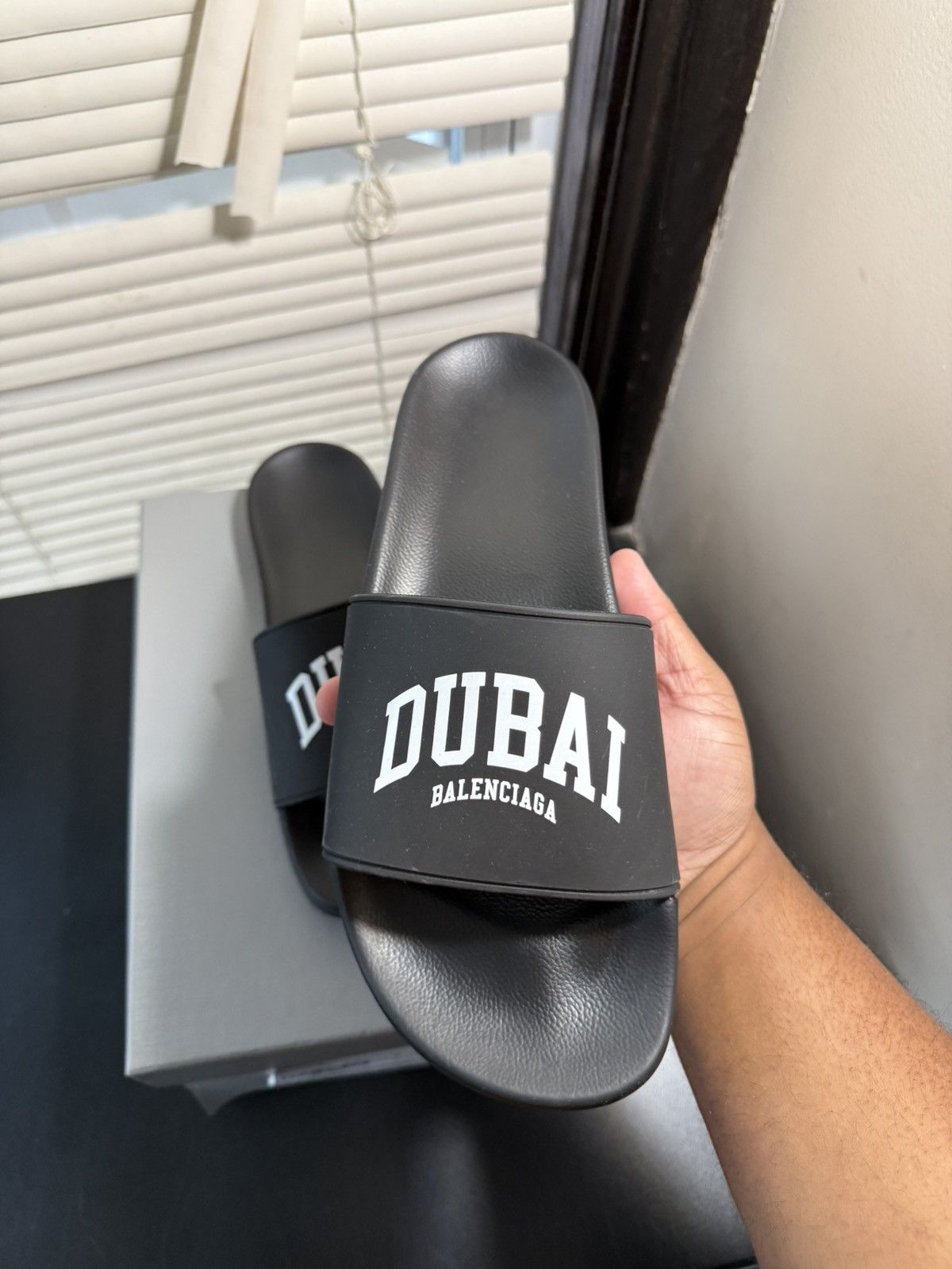Balenciaga Balenciaga Dubai Slides Size 10 Size US 10 / EU 43 - 8 Thumbnail