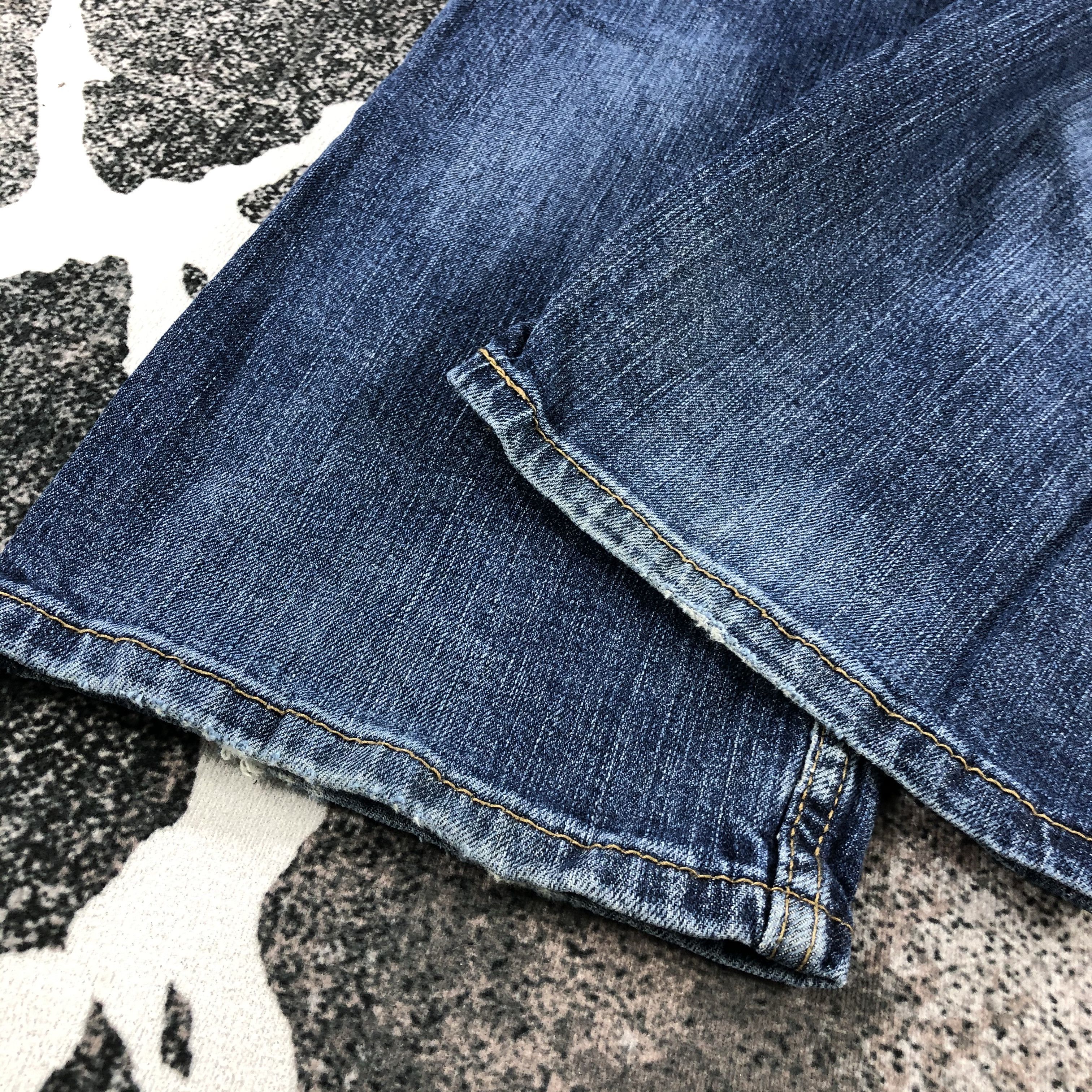 Levi's Vintage Levis 505 Jeans Distress Faded Blue Denim KJ980 Size US 34 / EU 50 - 6 Thumbnail