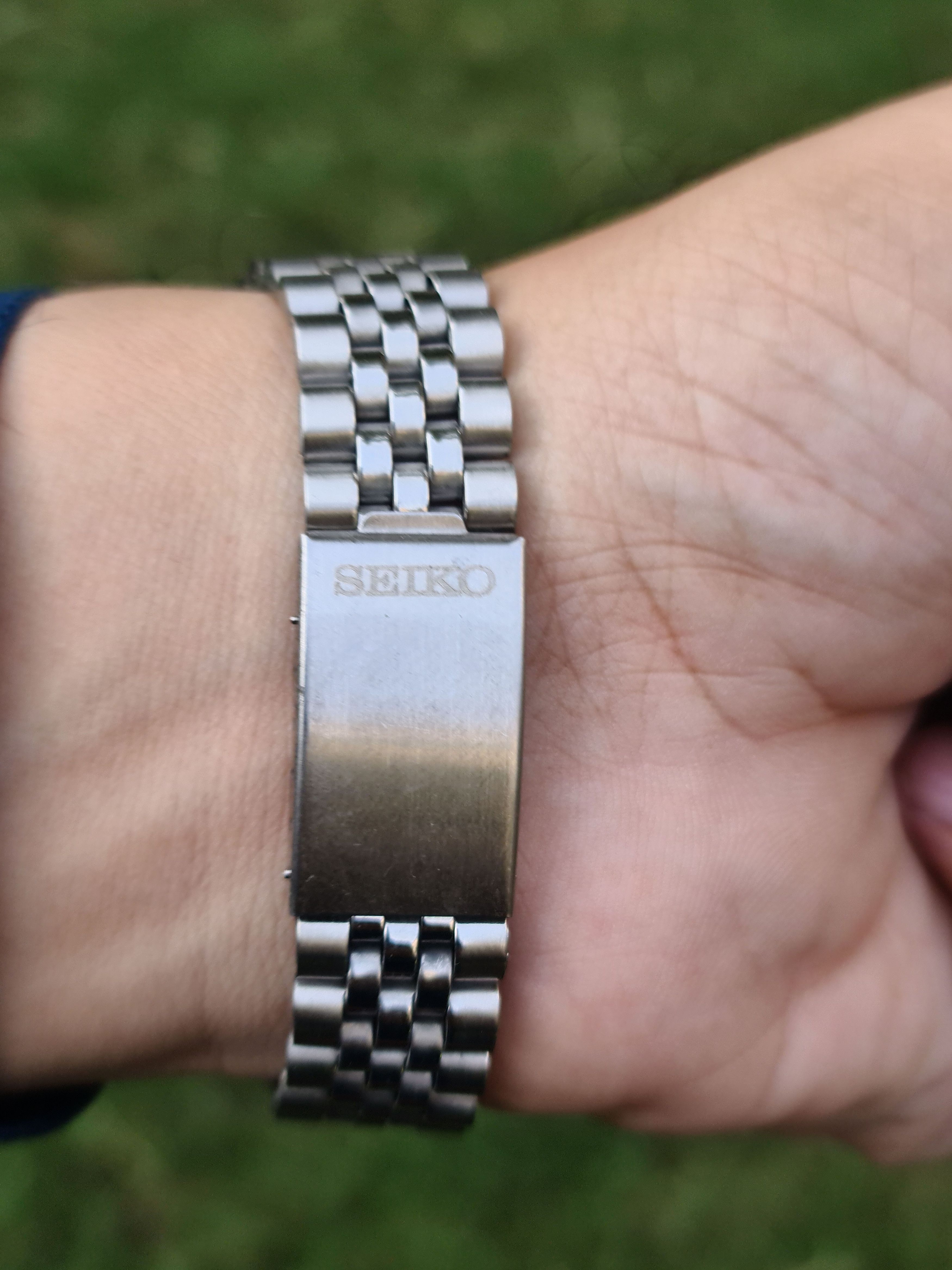 Seiko Seiko DX Automatic Fluted Bazel Day/Date Japan Size 36 - 2 Thumbnail