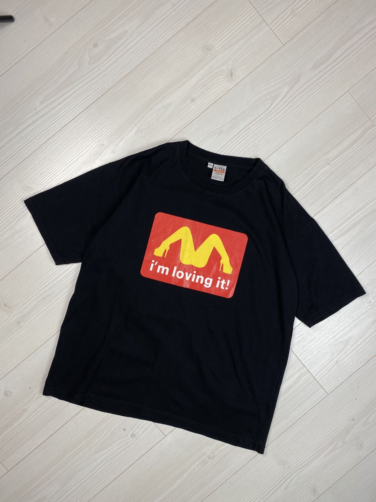 Vintage Y2k T-shirt I’m loving it Mc Donald’s sex girl legs Size US XL / EU 56 / 4 - 1 Thumbnail