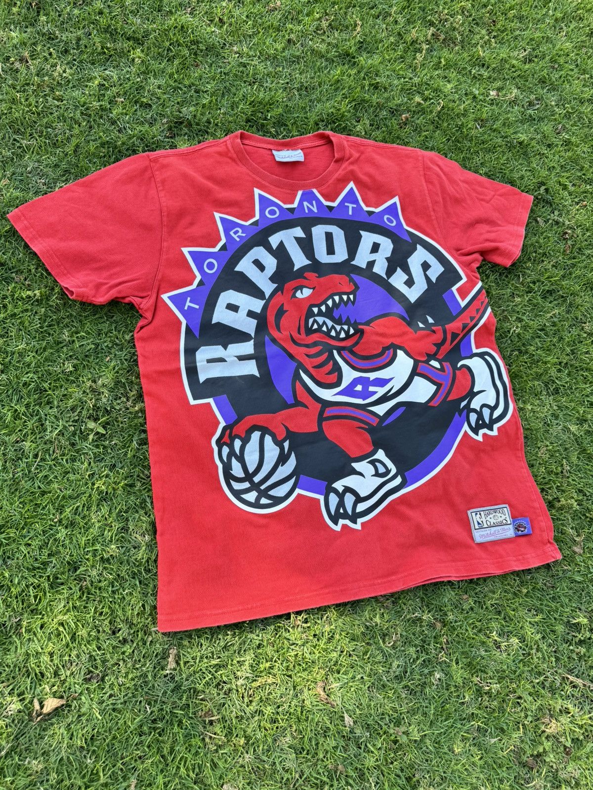 Mitchell & Ness Mitchell & Ness Toronto Raptors Red Big Tall Face T-Shirt Size US L / EU 52-54 / 3 - 3 Thumbnail