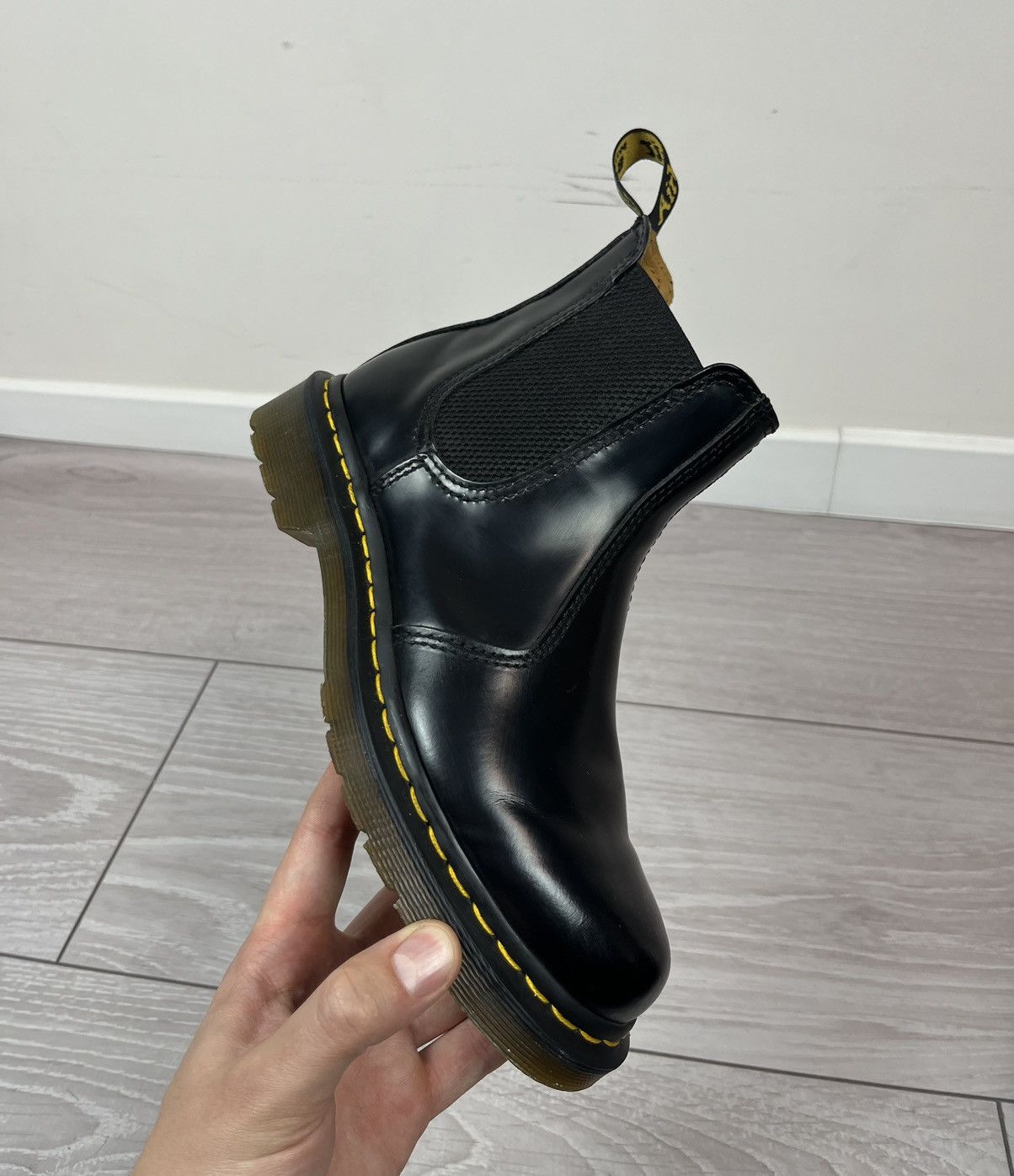 Dr. Martens Dr Martens Black Leather Pull On Chelsea Boots Size US 6 / IT 36 - 11 Thumbnail