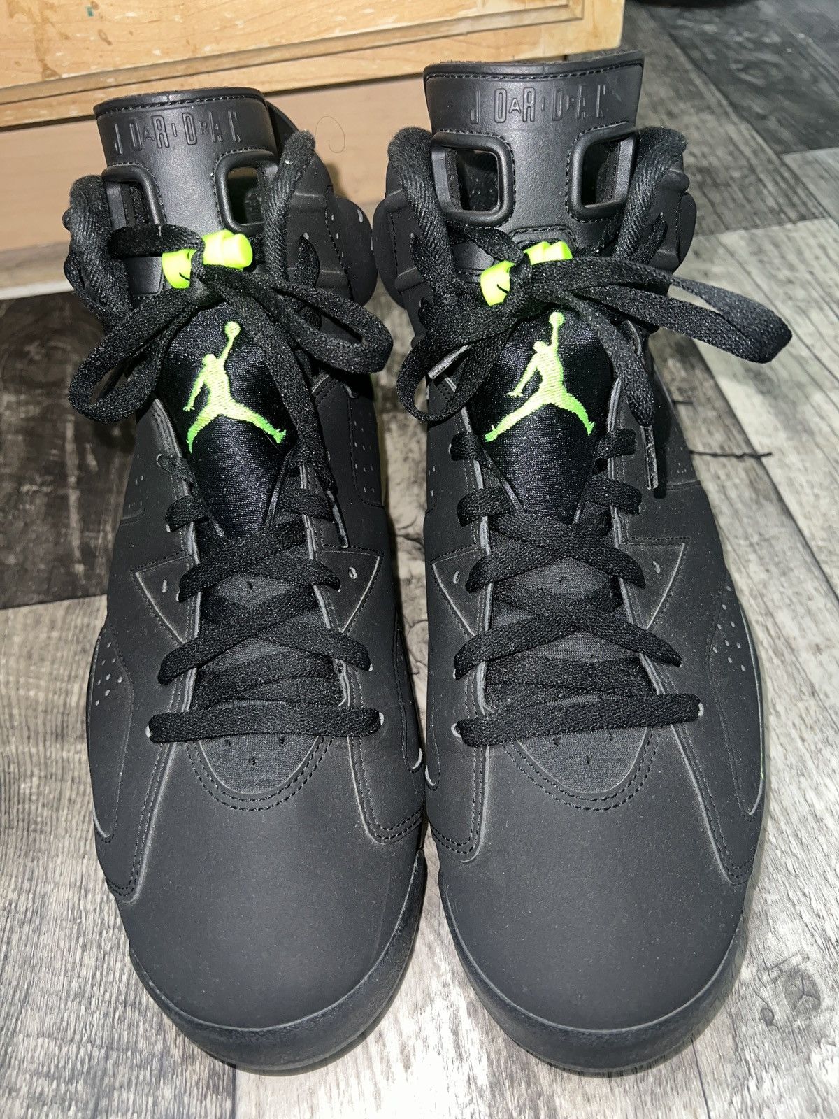 electric green 6s retail