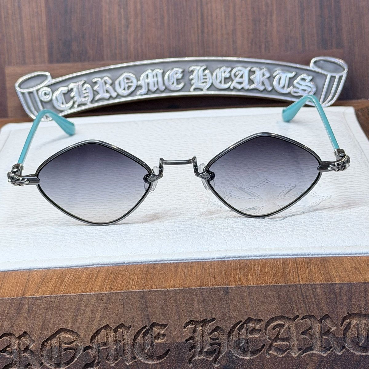 Chrome Hearts Chrome Hearts DIAMOND DOG 1/1 Sunglasses Size ONE SIZE - 2 Thumbnail