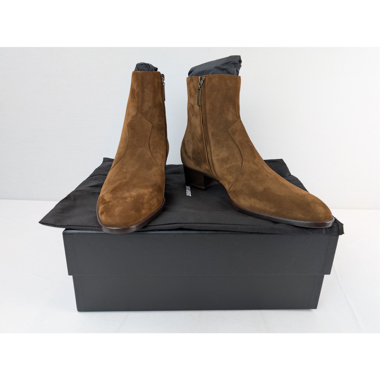 Saint Laurent Paris o1rshd1 Q:2 / Wyatt 40 Zip Chelsea Boots in Land Size US 10 / EU 43 - 20 Thumbnail