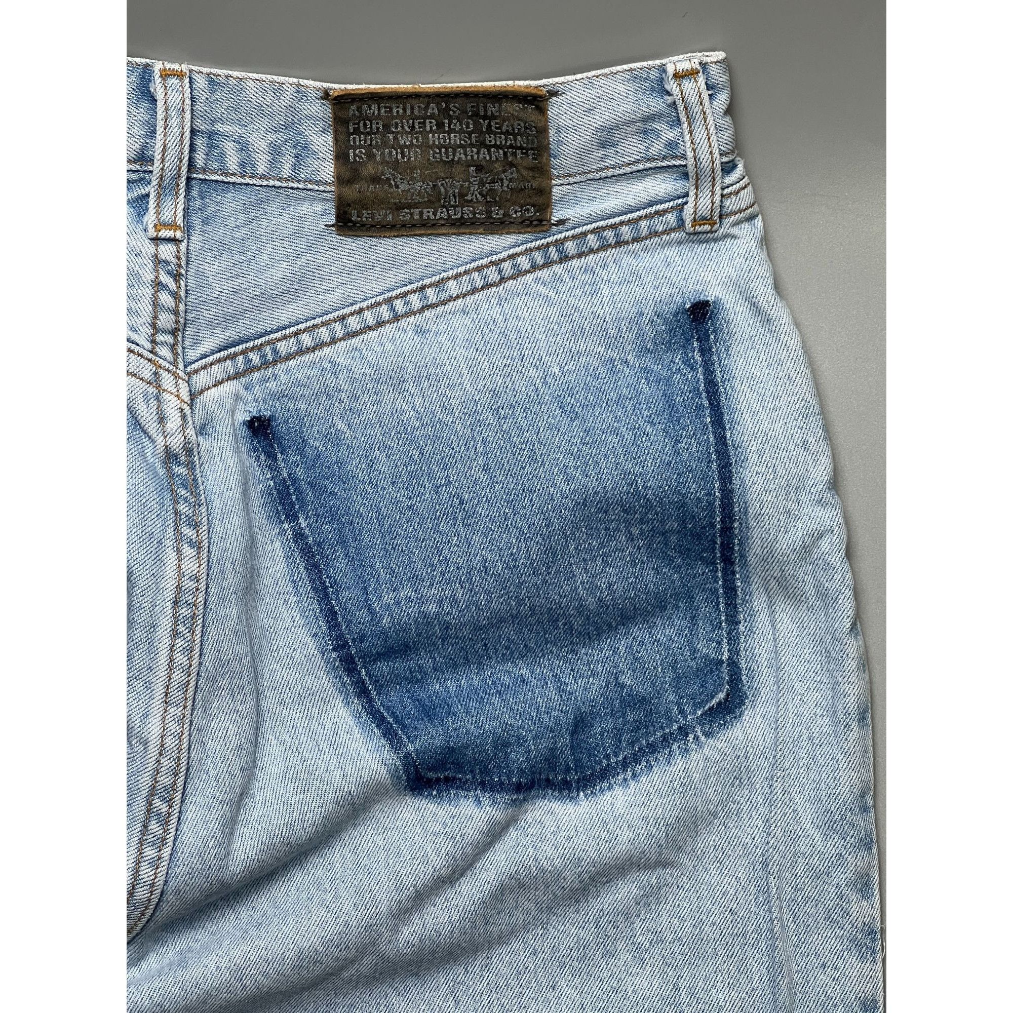 Levi's Levi’s 881 Light Wash Pocket Fade Denim Jeans Pants (Y1056) Size US 34 / EU 50 - 13 Thumbnail