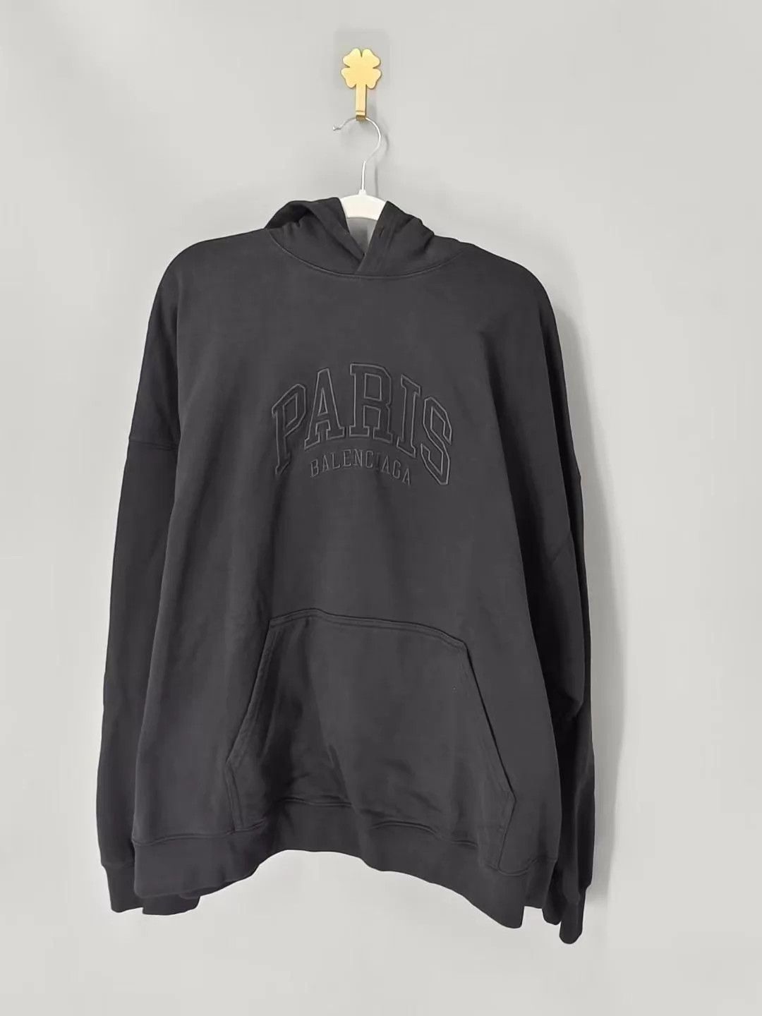 Balenciaga Balenciaga chest embroidered logo black hoodie Size 2 Size US M / EU 48-50 / 2 - 1 Thumbnail
