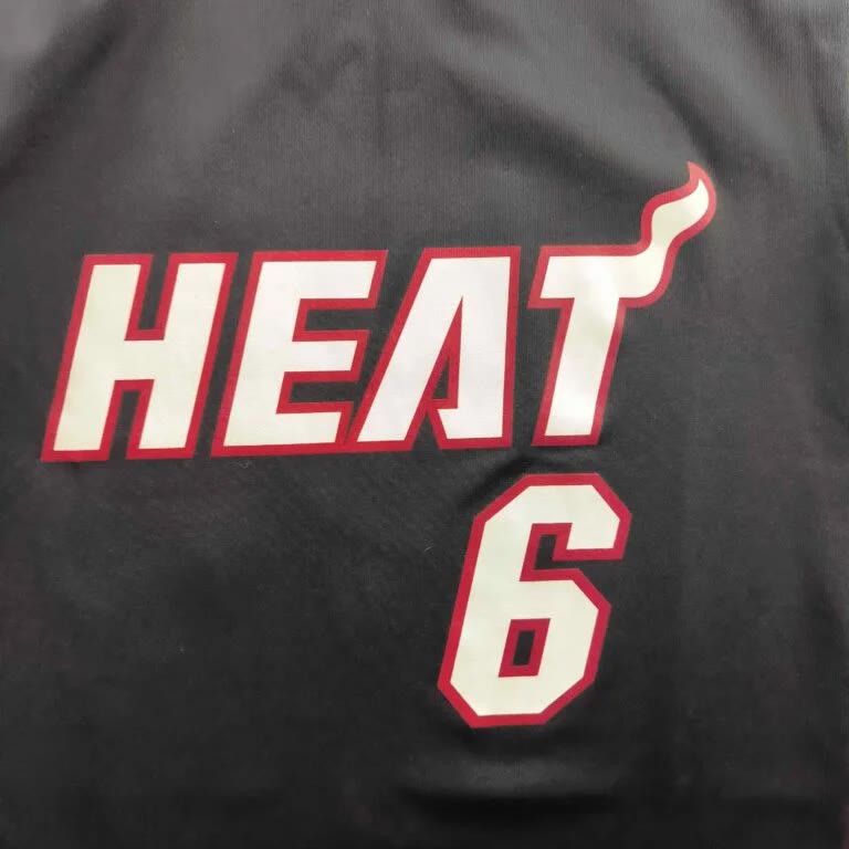 Adidas Miami Heat LeBron James Adidas NBA jersey size S Size US S / EU 44-46 / 1 - 3 Thumbnail