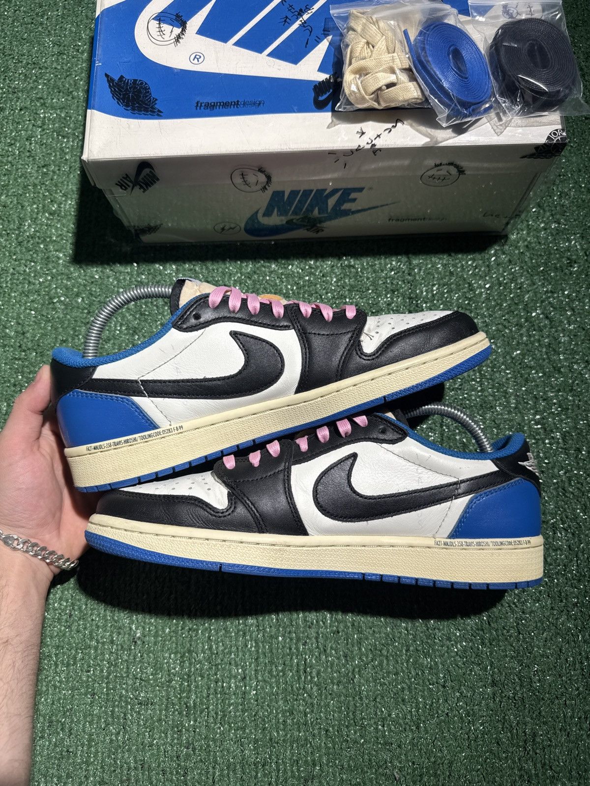 Fragment Design × Jordan Brand × Travis Scott Jordan 1 low og sp Travis Scott Fragment Size US 8.5 / EU 41-42 - 6 Thumbnail