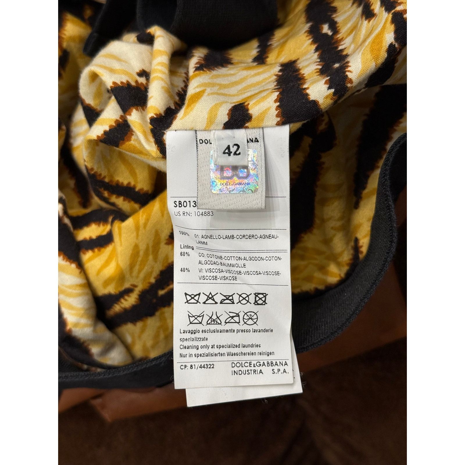 Dolce & Gabbana 2000s Dolce & Gabbana paneled moto jacket Size US S / EU 44-46 / 1 - 9 Thumbnail