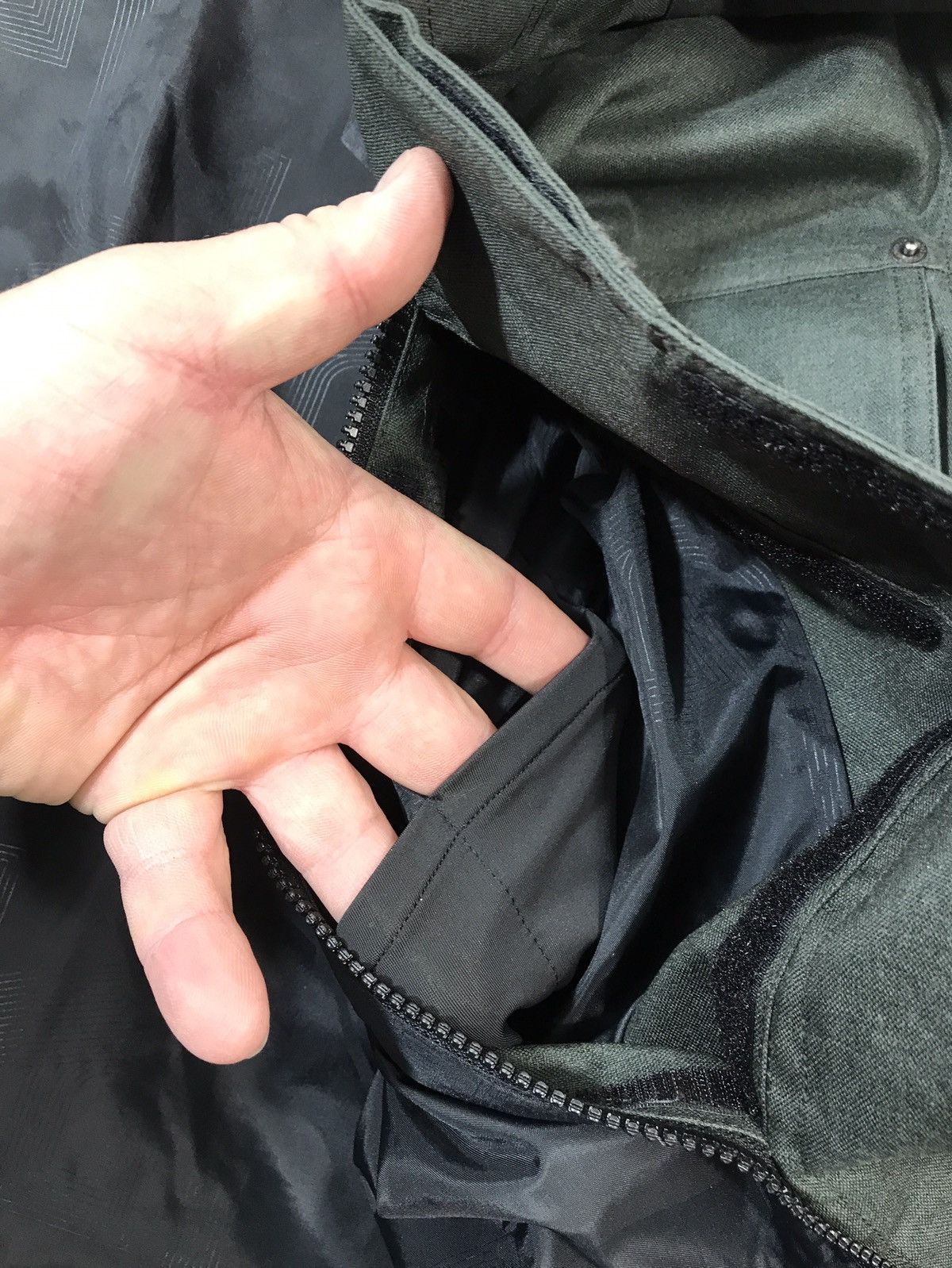 Analog × Burton Rare Analog Jacket Multipocket Size S M Size US S / EU 44-46 / 1 - 11 Thumbnail