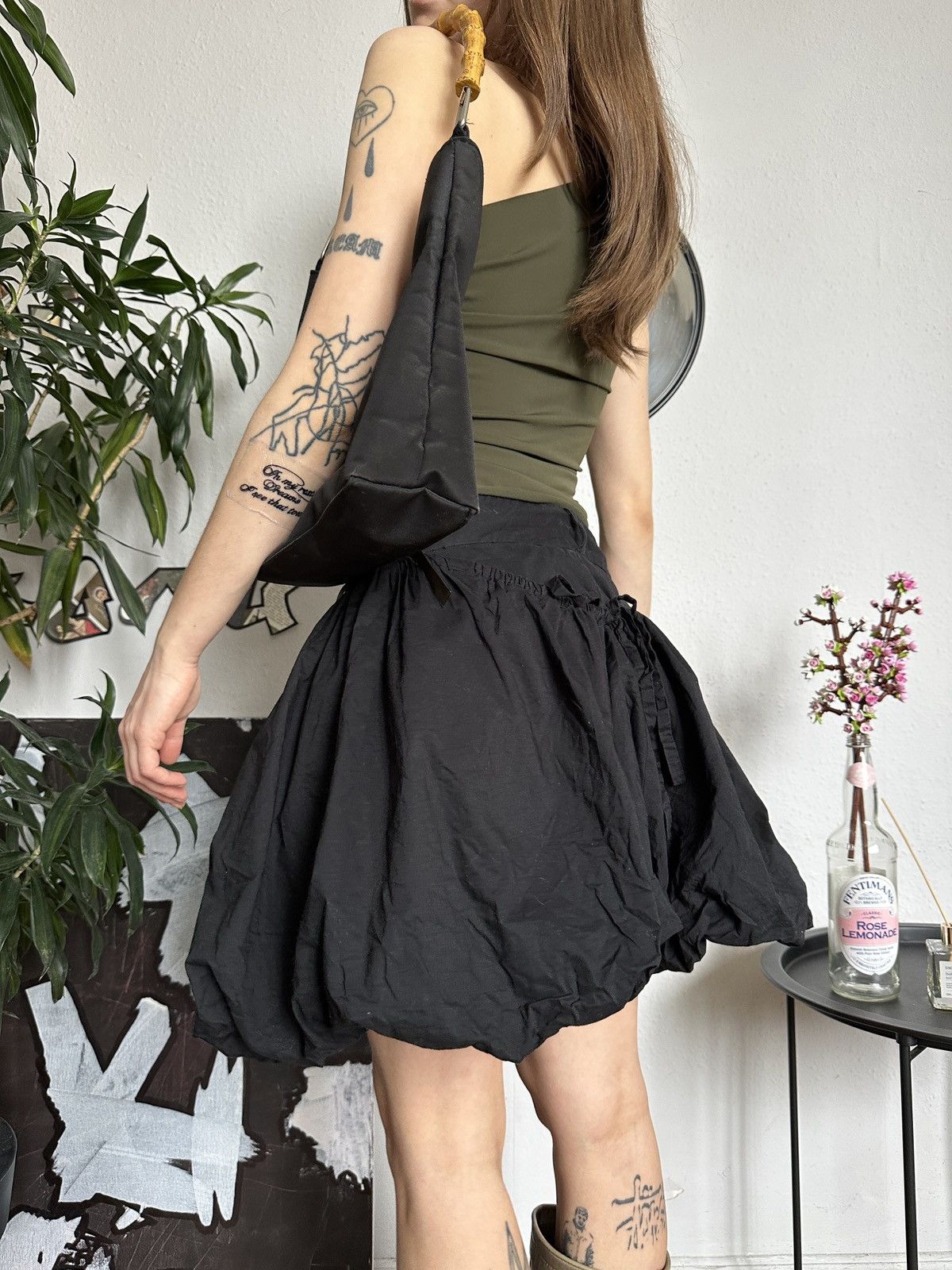 Japanese Brand Cute Trending Mini Black Bubble Skirt 00s Size 28" / US 6 / IT 42 - 3 Thumbnail