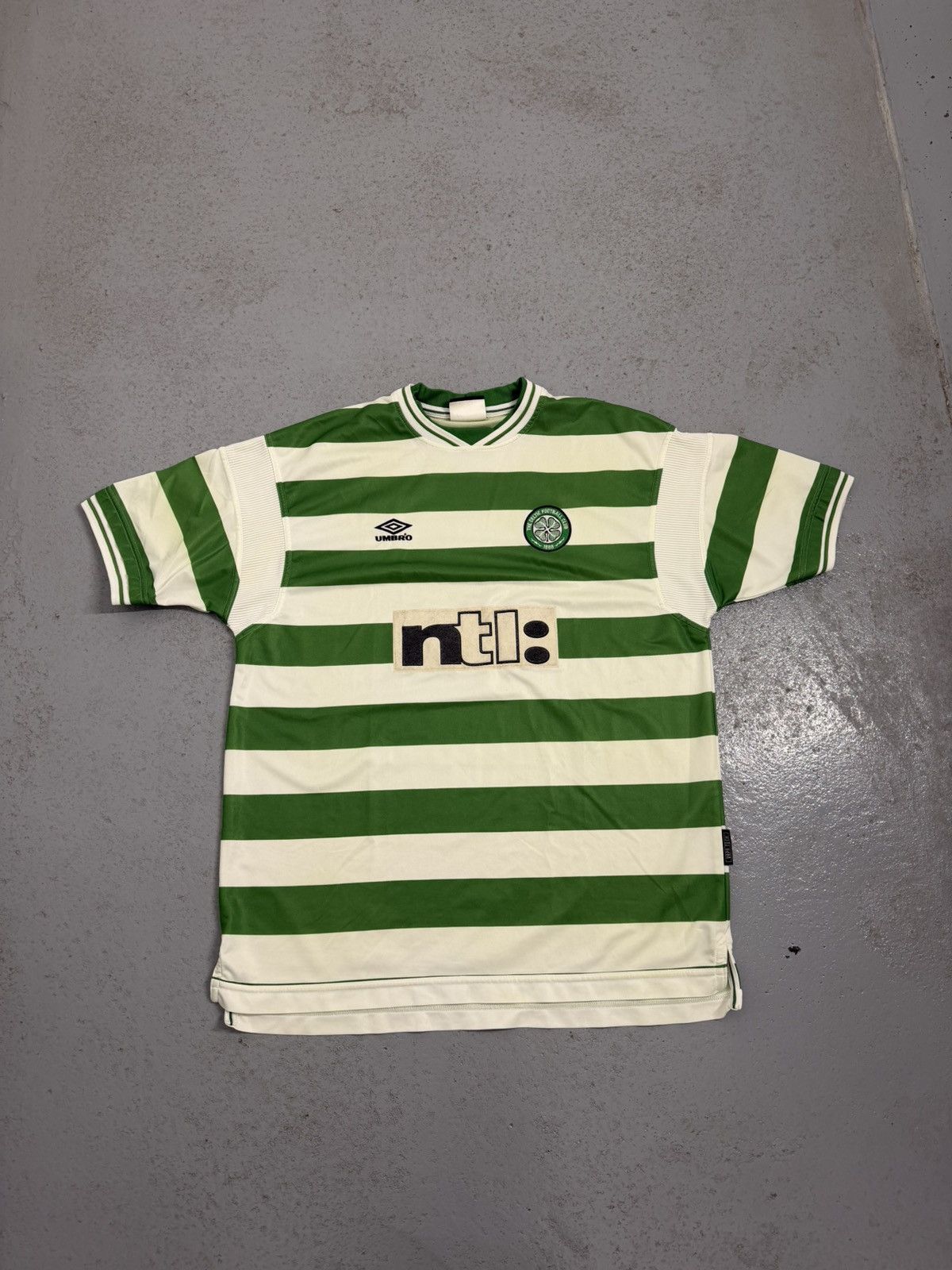Umbro Vintage 1999/2001 Umbro Celtic Soccer Jersey Size US XXL / EU 58 / 5 - 1 Thumbnail