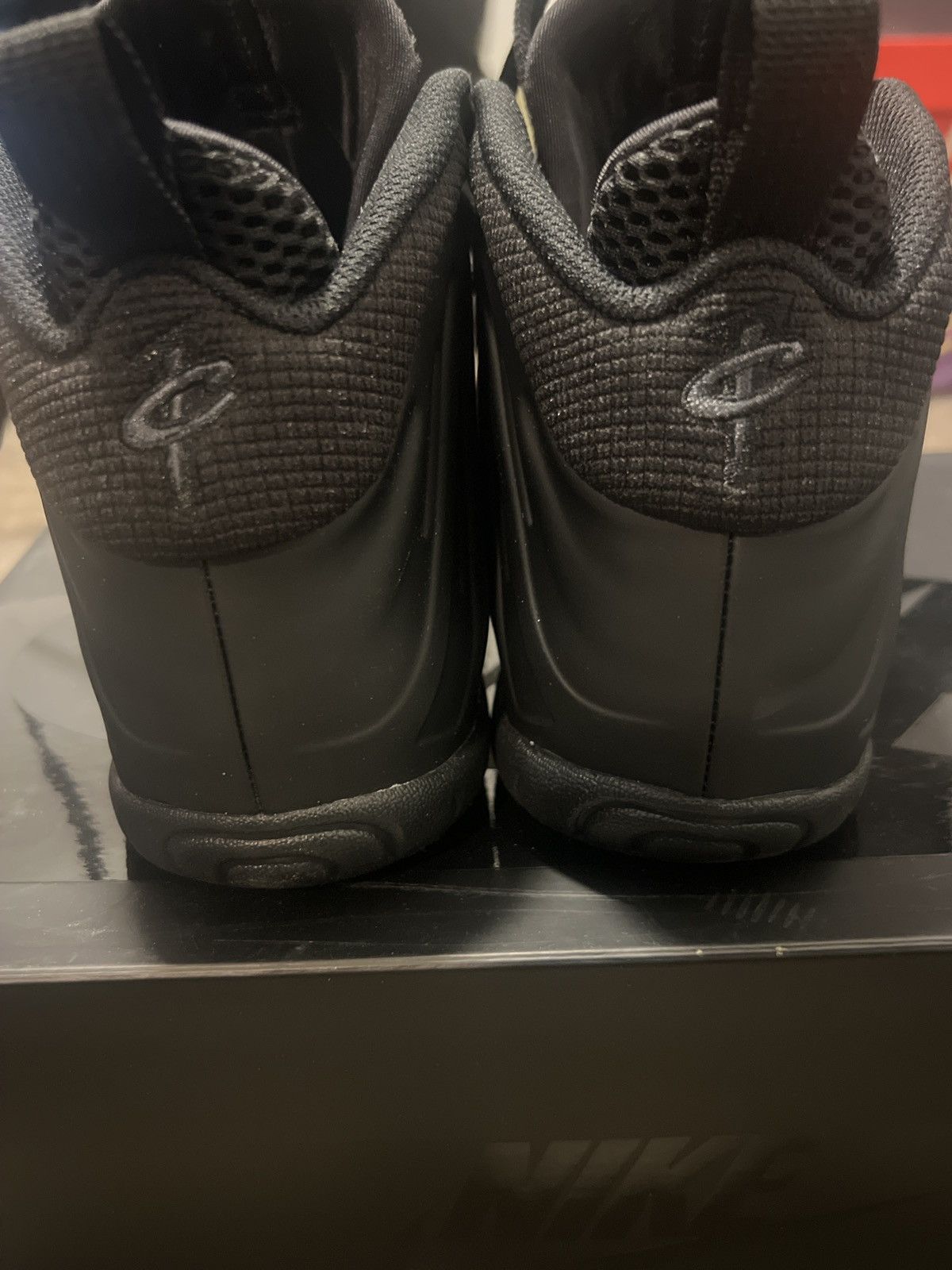 Nike Foamposite triple black 2024 Size US 7 / EU 40 - 4 Thumbnail