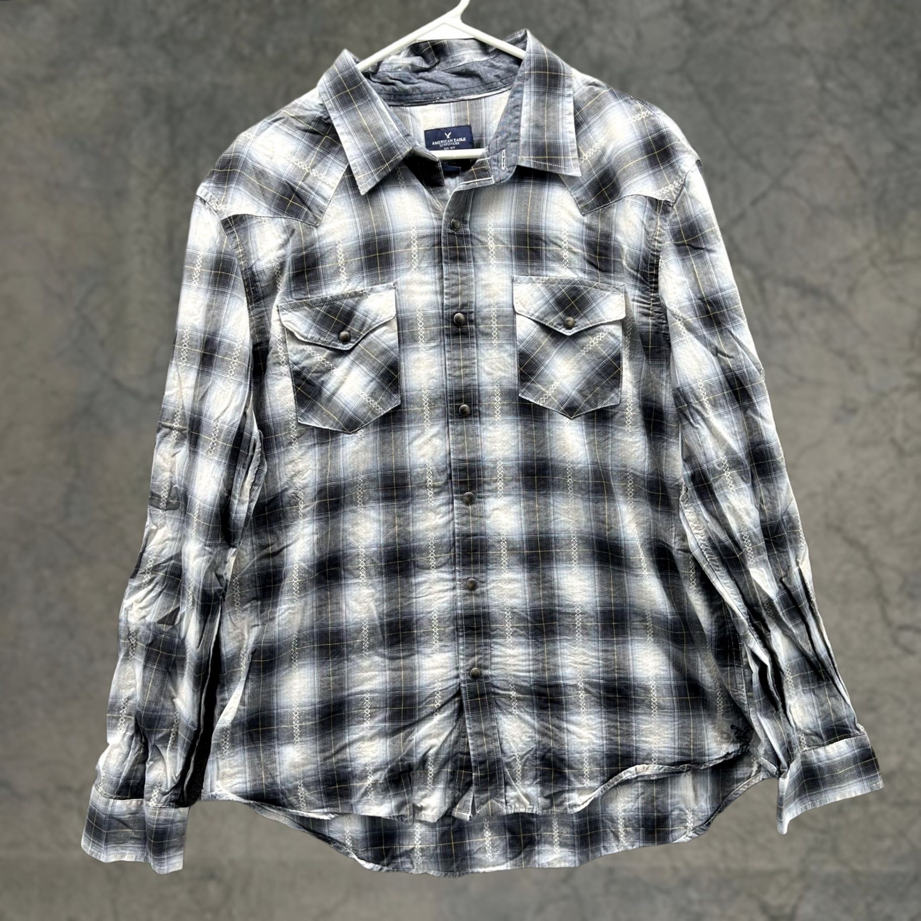 American Eagle Outfitters American Eagle Outfitters Shirt Mens XL Gray Plaid Long Sleeve Western Snap Size US XL / EU 56 / 4 - 1 Thumbnail