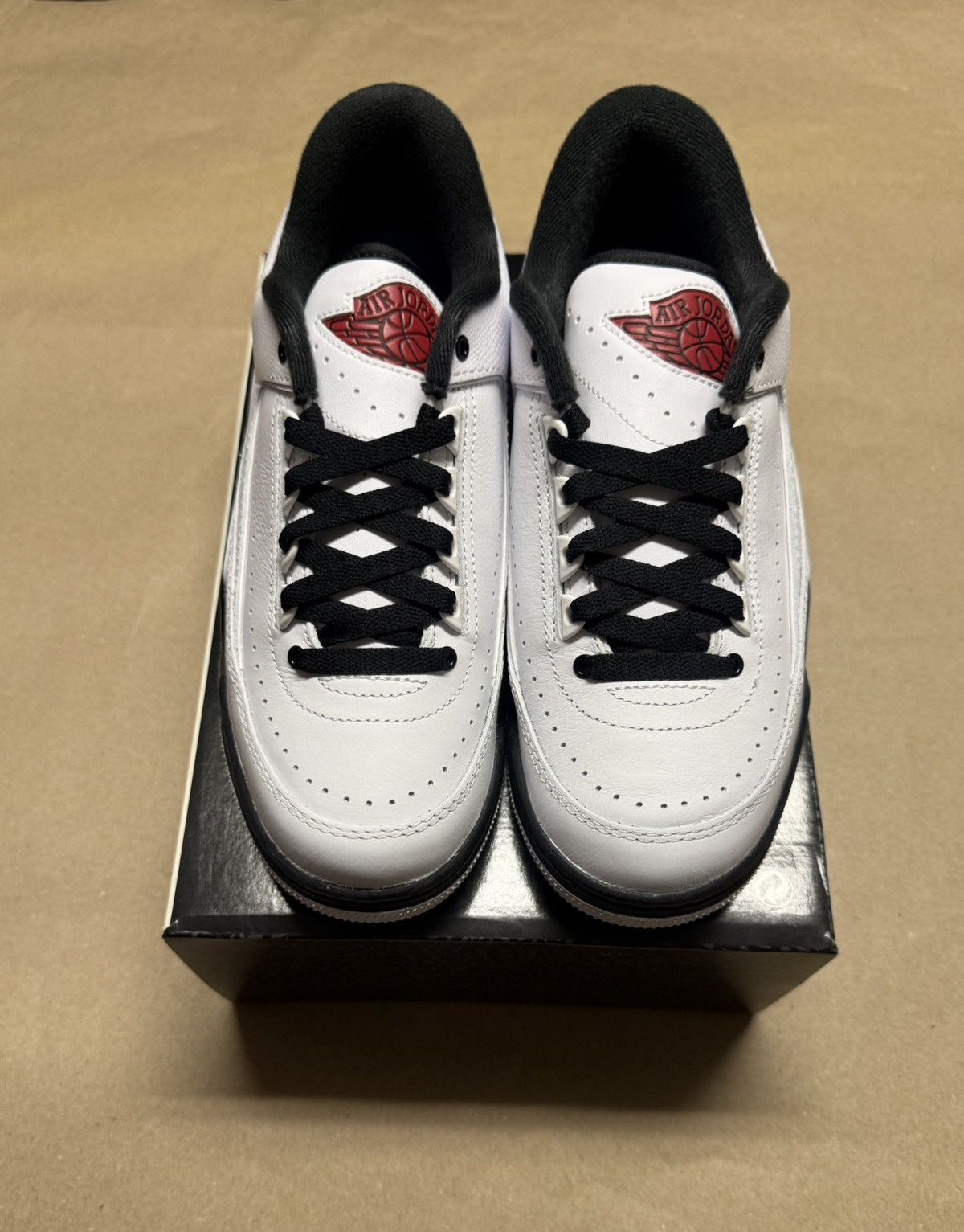Jordan Brand Nike Air Jordan 2/3 UNC to Chicago Retro men’s size 7.5 NEW! Size US 7.5 / EU 40-41 - 3 Thumbnail