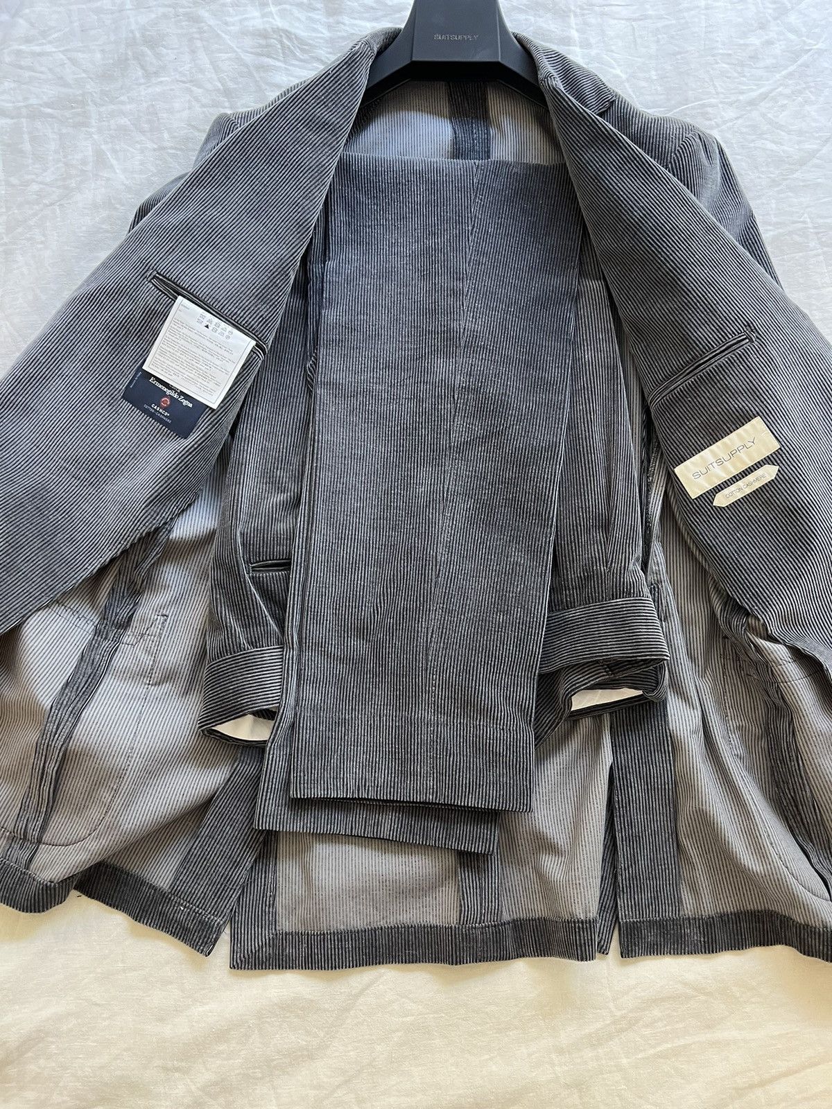Suitsupply Grey Corduroy Suit 42L Long from Suitsupply Size 42L - 7 Thumbnail