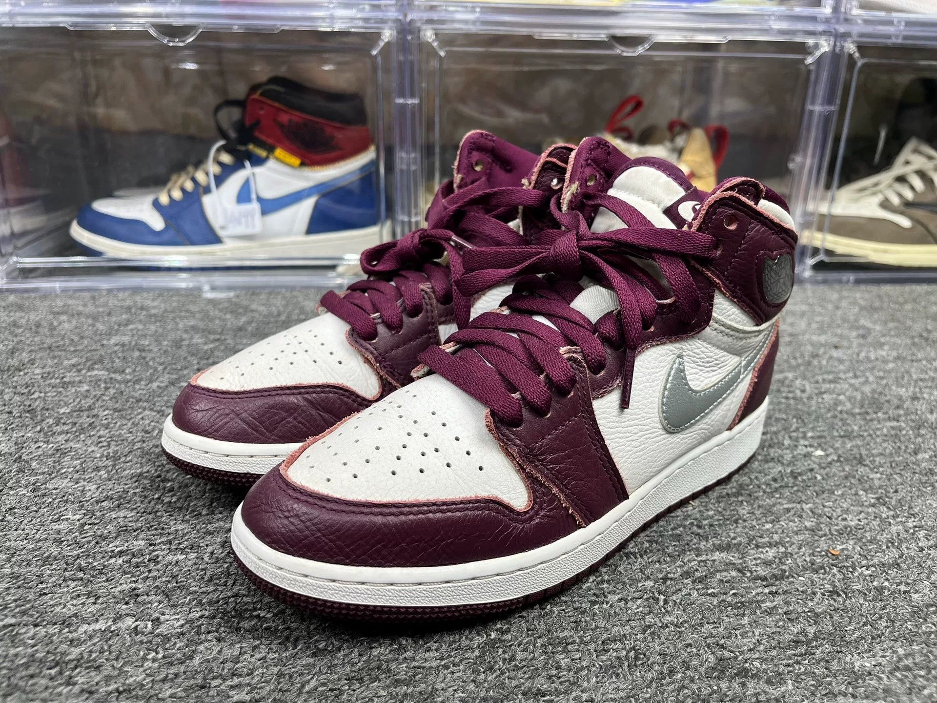 Nike Nike AIR JORDAN Red Lowtop Sneakers 5.5 Men Size US 5.5 / EU 38 - 1 Thumbnail