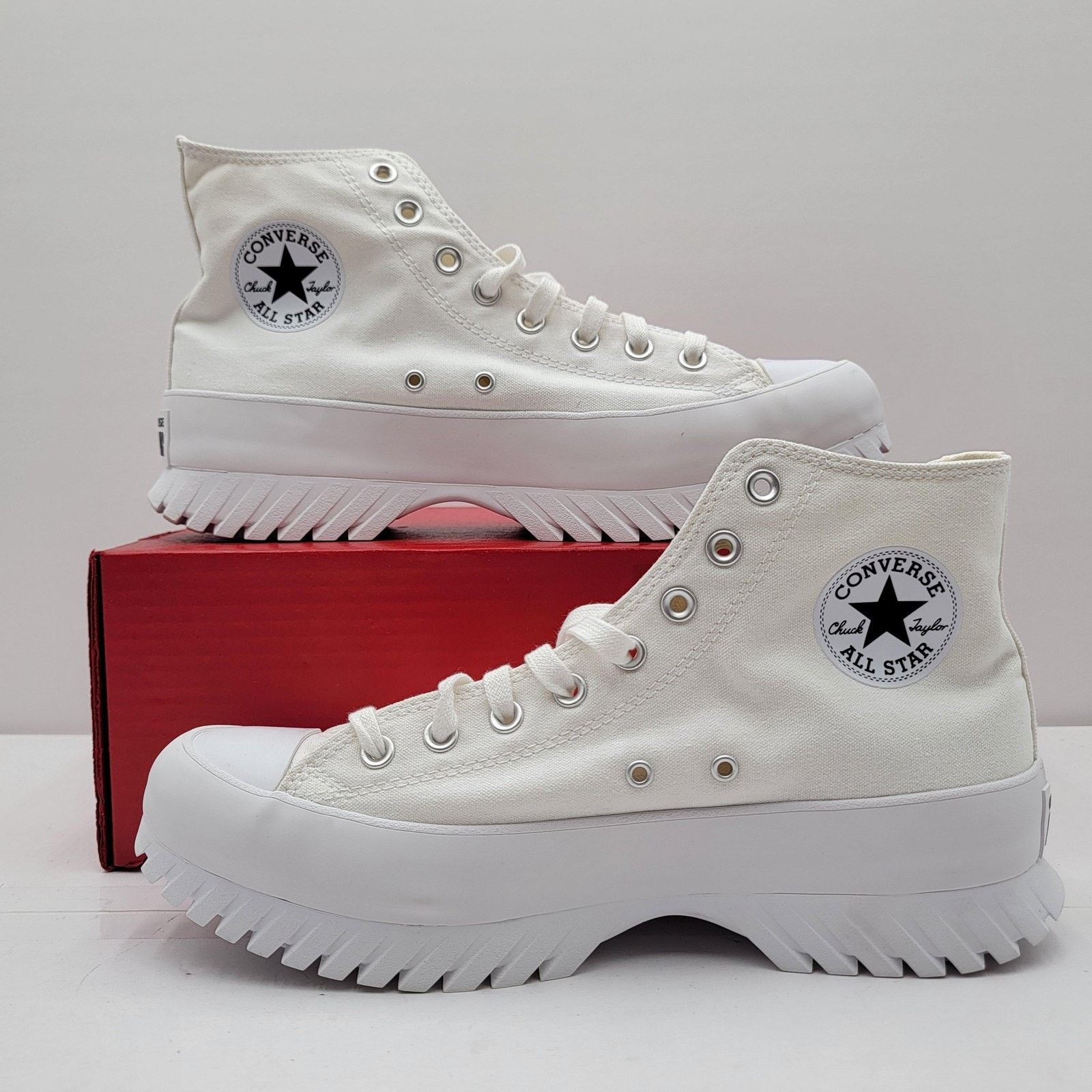 Converse Converse CTAS Lugged 2.0 Hi Mens Sz 10 White Black Platform Size US 10 / EU 43 - 2 Thumbnail