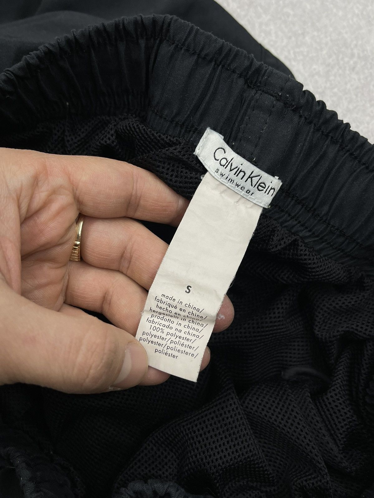 Calvin Klein Mens Calvin Klein Swimwear Black Shorts Lampas Y2K Size US 30 / EU 46 - 9 Thumbnail
