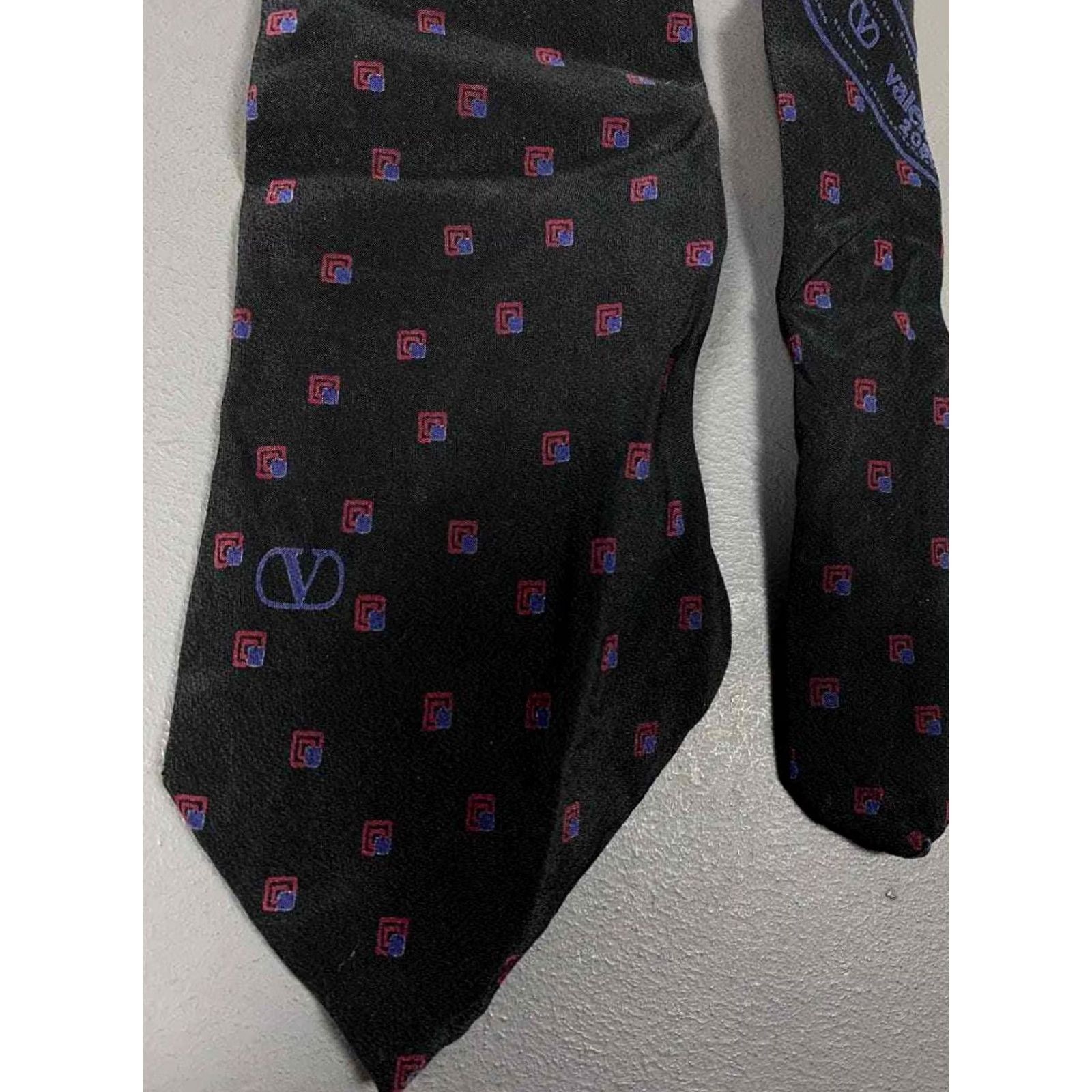 Valentino VALENTINO Black Silk Dotted Tie Vintage Made in Italy Geometric Logo Tie Mens Silk Blend Pattern Geometric Size ONE SIZE - 4 Thumbnail