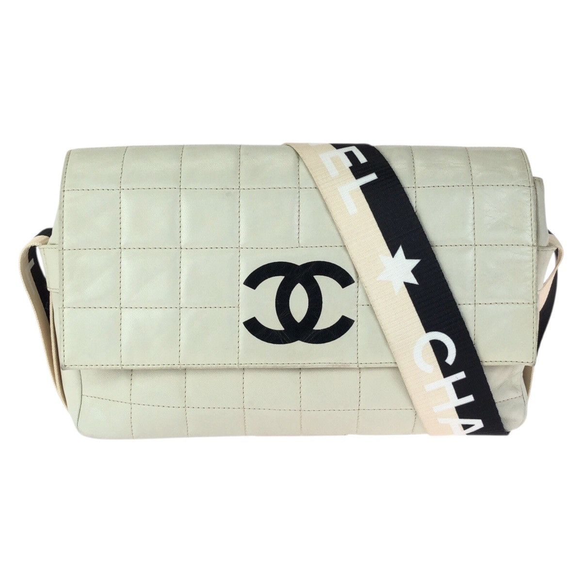 Chanel Chanel Chanel Lambskin Shoulder Bag Leather Shoulder Bag DUTY FREE for USA Size ONE SIZE - 1 Thumbnail