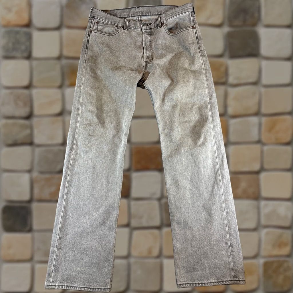 Levi's Levi's 501 Denim Straight Jeans Men 33x31 Gray Washed Button Fly Red Tab USA Jeans Mens 501 Regular Straight Denim Solid 5-Pocket Design USA Size US 33 - 1 Thumbnail