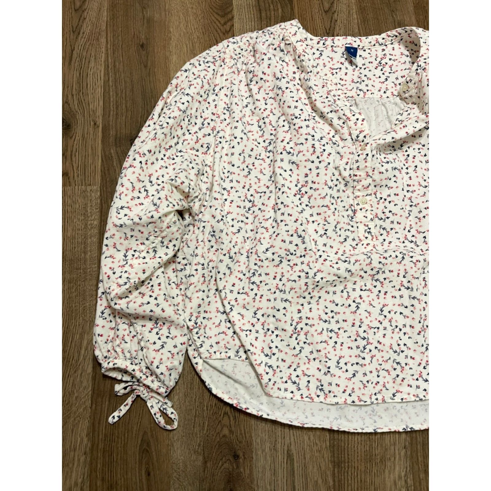 Old Navy Old Navy Shirt Womens Medium T-Shirt Floral 3/4 Sleeve White Red Green Casual Vintage No Size M / US 6-8 / IT 42-44 - 3 Thumbnail
