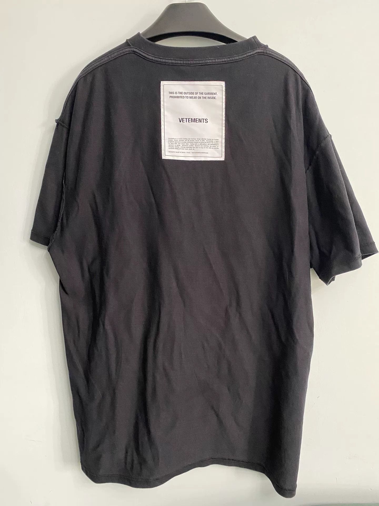 Vetements vetements patch logo short sleeve t-shirt Size US M / EU 48-50 / 2 - 1 Thumbnail