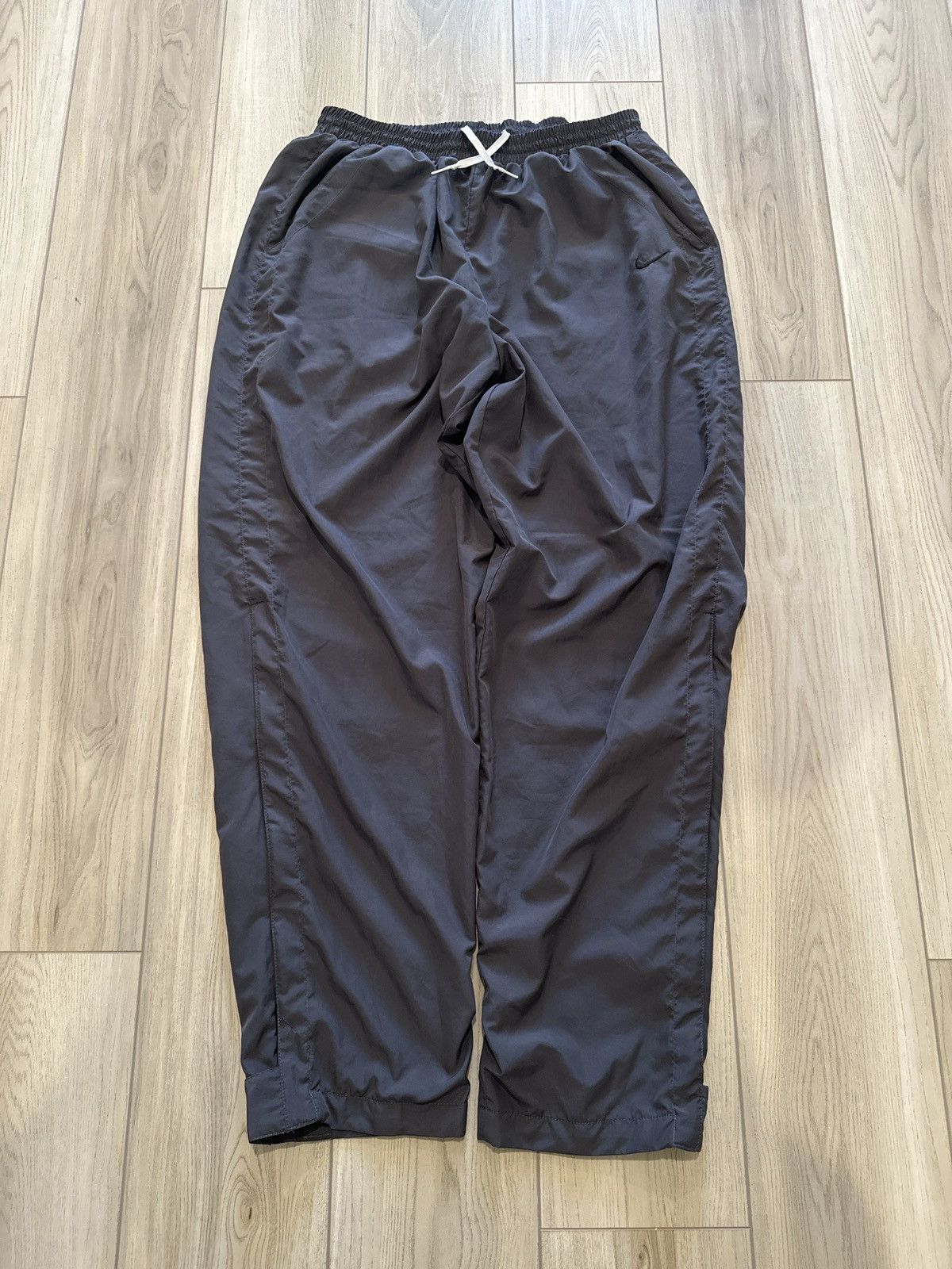 Nike Y2K Nike Nylon Sweatpants Size US 30 / EU 46 - 1 Thumbnail
