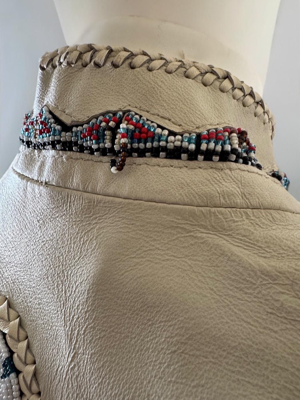 Other Bikers Apparel 2XL leather cream fringe vest epaulette bead Size XXL / US 16-18 / IT 52-54 - 5 Thumbnail