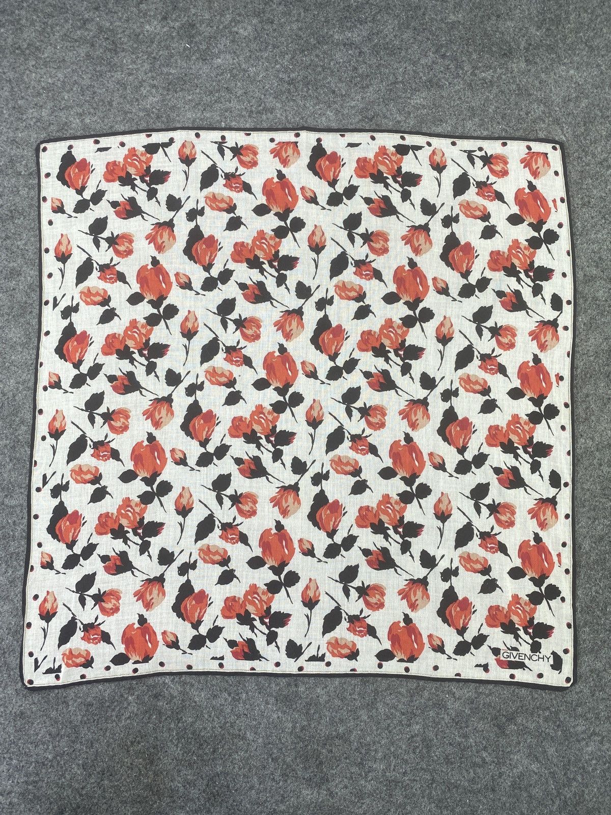 Vintage Givenchy Handkerchief / Bandana / Neckerchief-B054 Size ONE SIZE - 3 Thumbnail