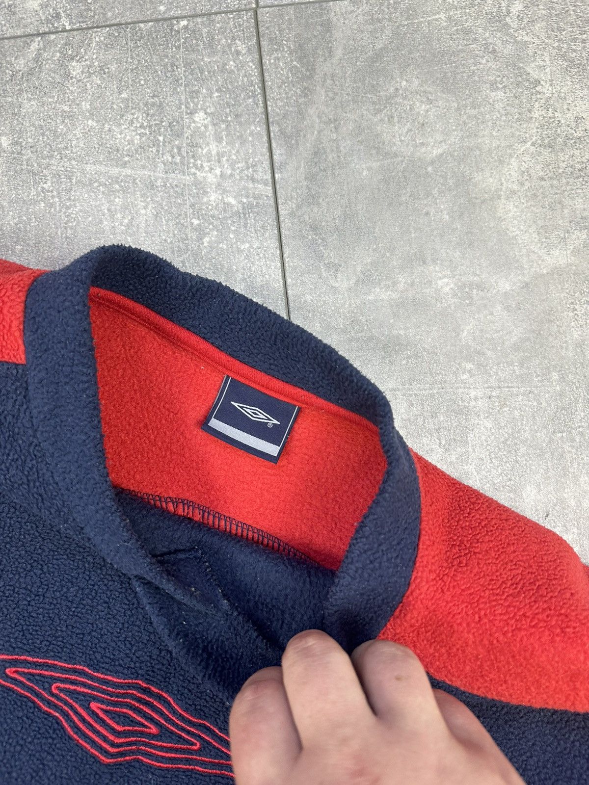 Umbro Umbro Vintage Fleece Sweatshirt Centr Logo Size US L / EU 52-54 / 3 - 5 Thumbnail