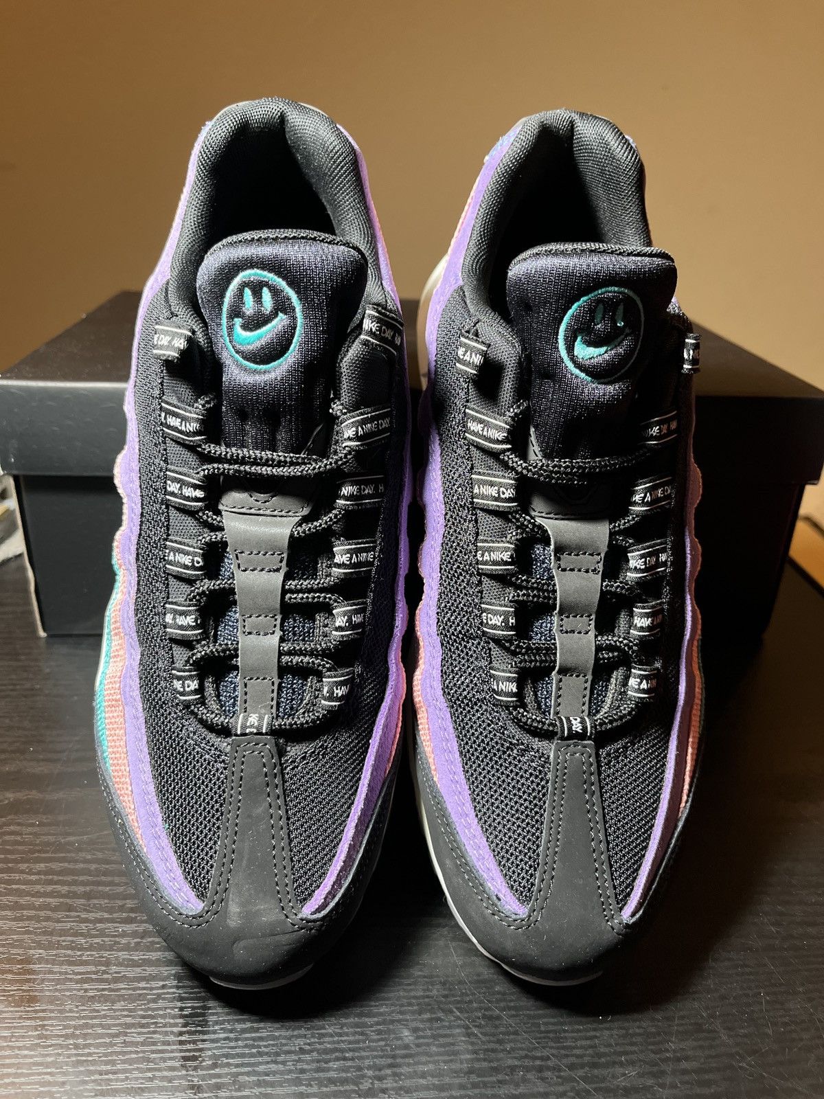 Nike Size 8.5 - Nike Air Max 95 Have A Nike Day 📦FAST SHIPPING📦 Size US 8.5 / EU 41-42 - 3 Thumbnail