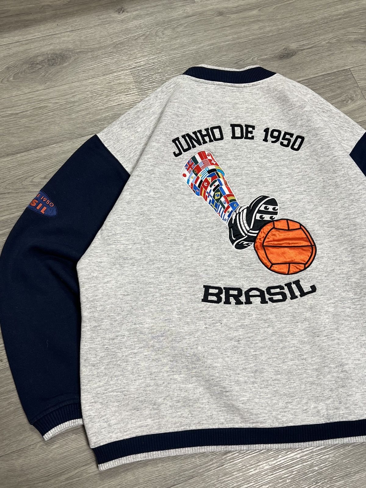 Adidas × Vintage Adidas Mundial football Brazil vintage sweatshirt Size US L / EU 52-54 / 3 - 6 Thumbnail