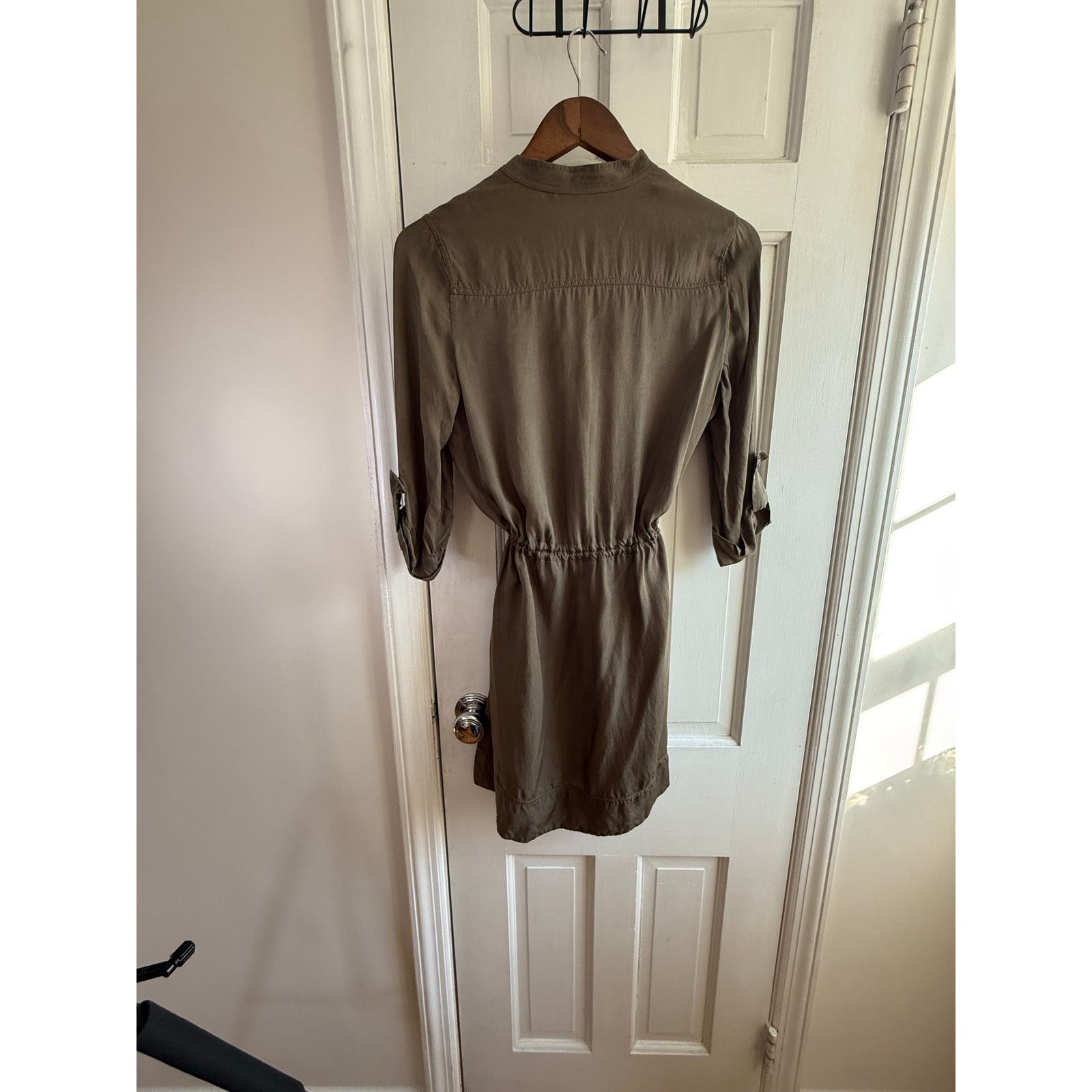 Diane von Furstenberg Diane von Furstenberg DVF Green Cupro Shirt Dress Size 2 Size XS / US 0-2 / IT 36-38 - 4 Thumbnail