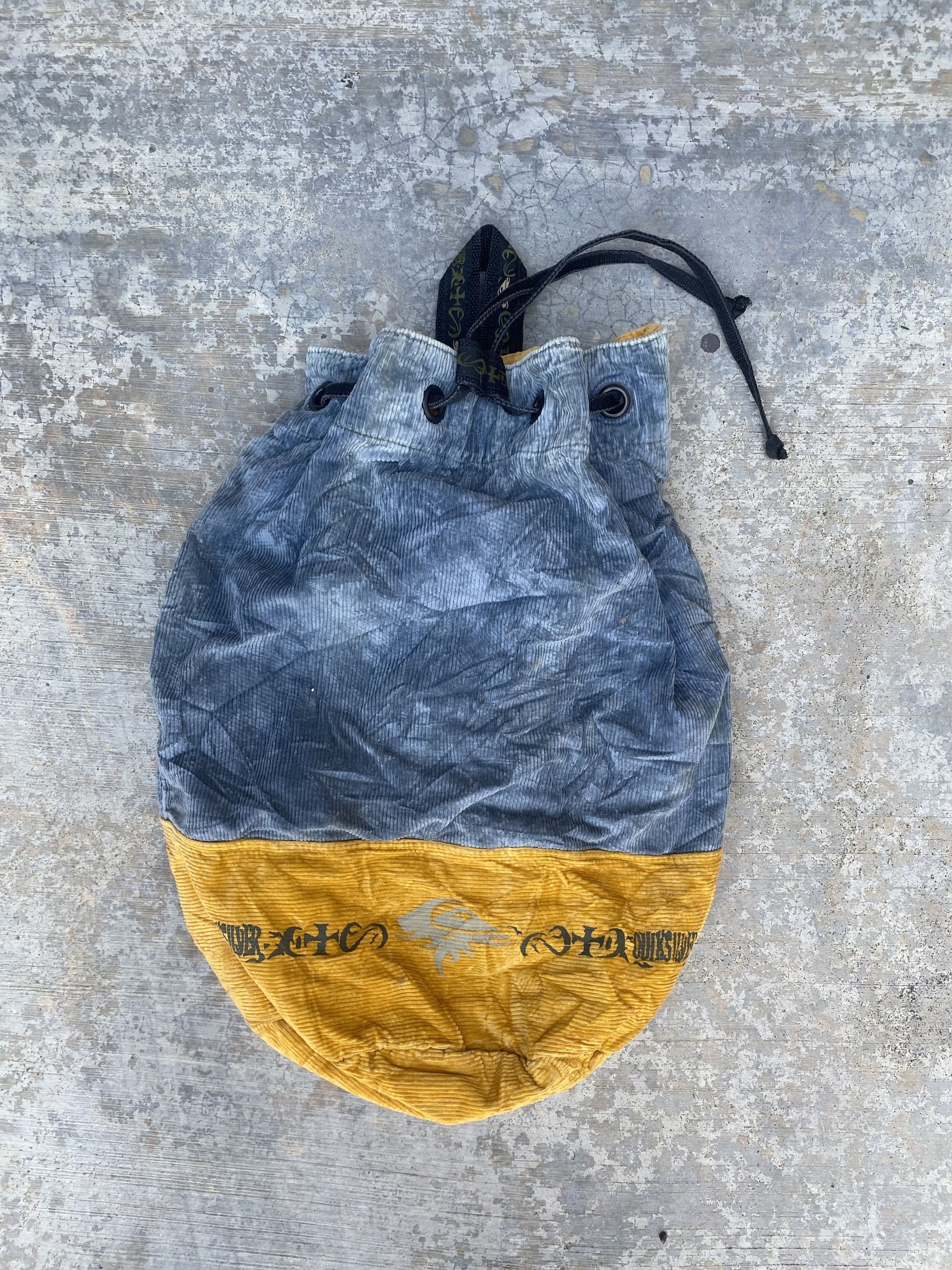Quicksilver Vintage Quiiksilver corduroy drawstring backpacks Size ONE SIZE - 3 Thumbnail